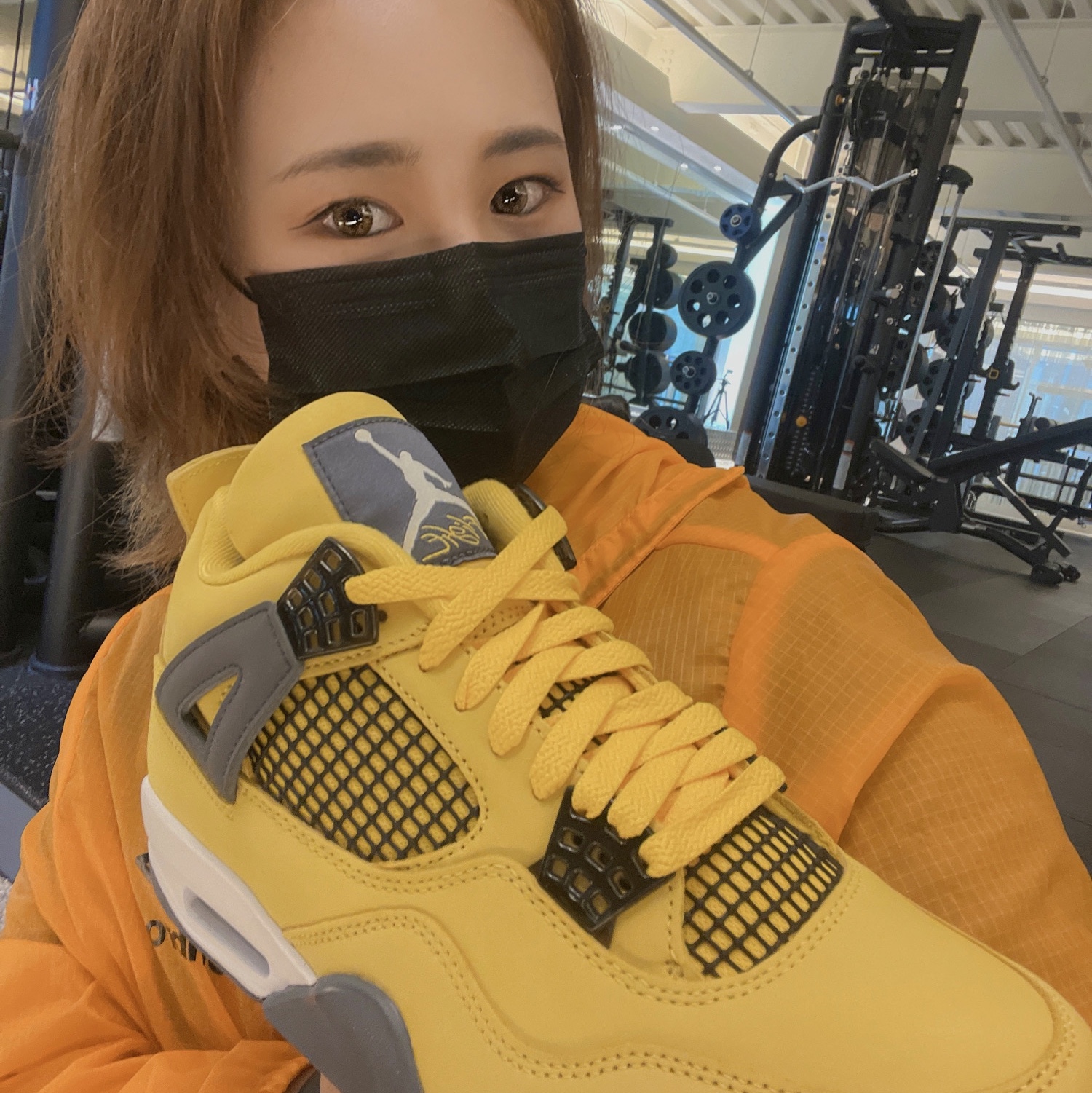Jordan 4 Retro Tour Yellow 착용 스타일