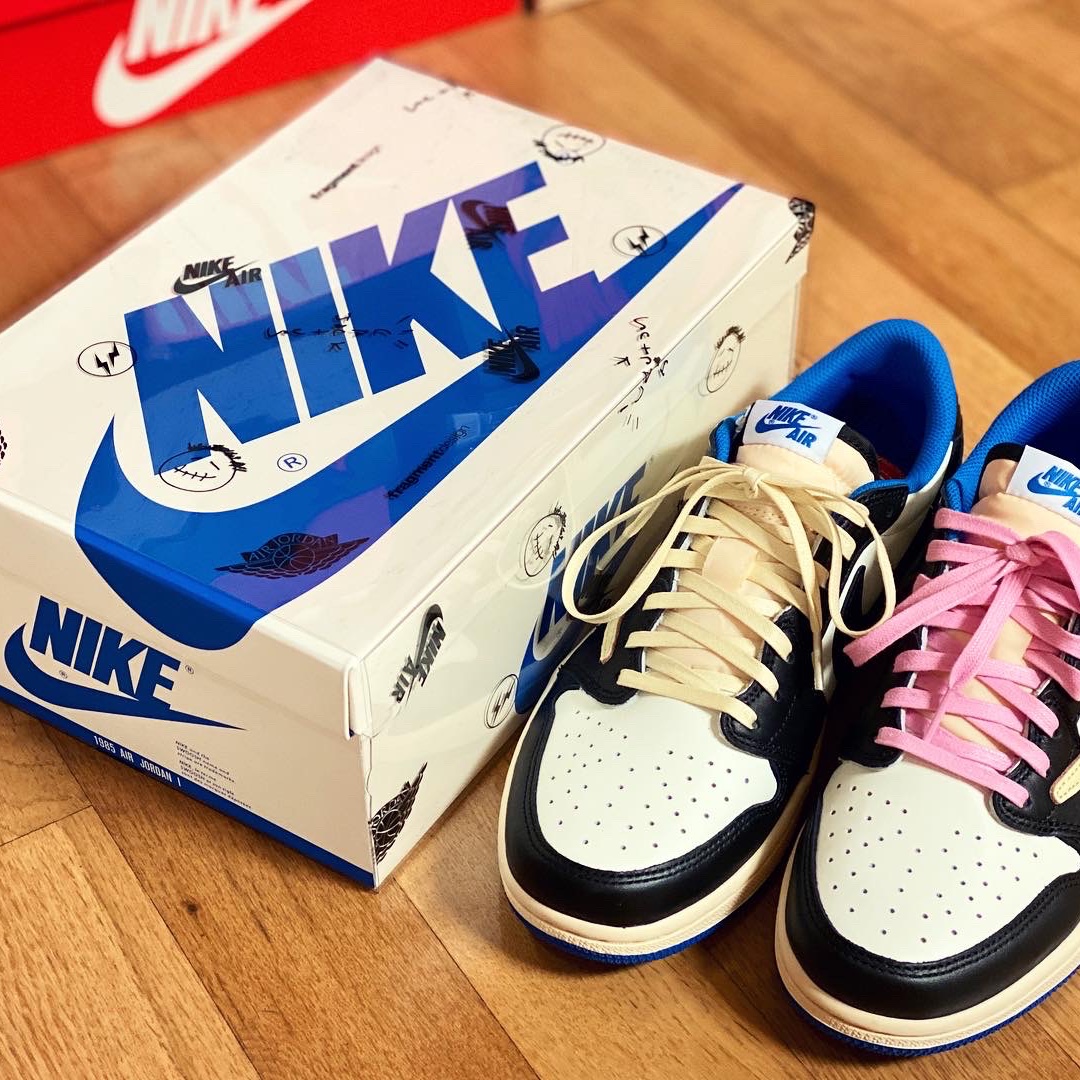 Jordan 1 x Travis Scott x Fragment Retro Low OG SP Military Blue 착용 스타일 - 3