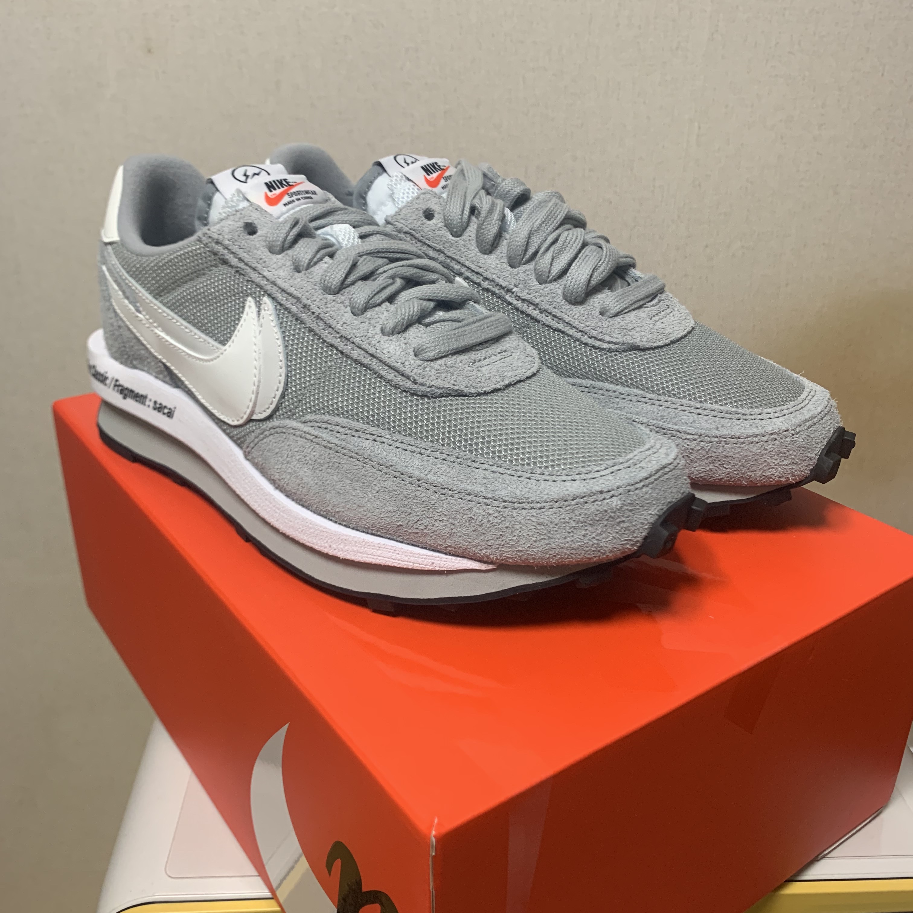 Nike x Sacai x Fragment LDWaffle Light Smoke Grey 착용 스타일