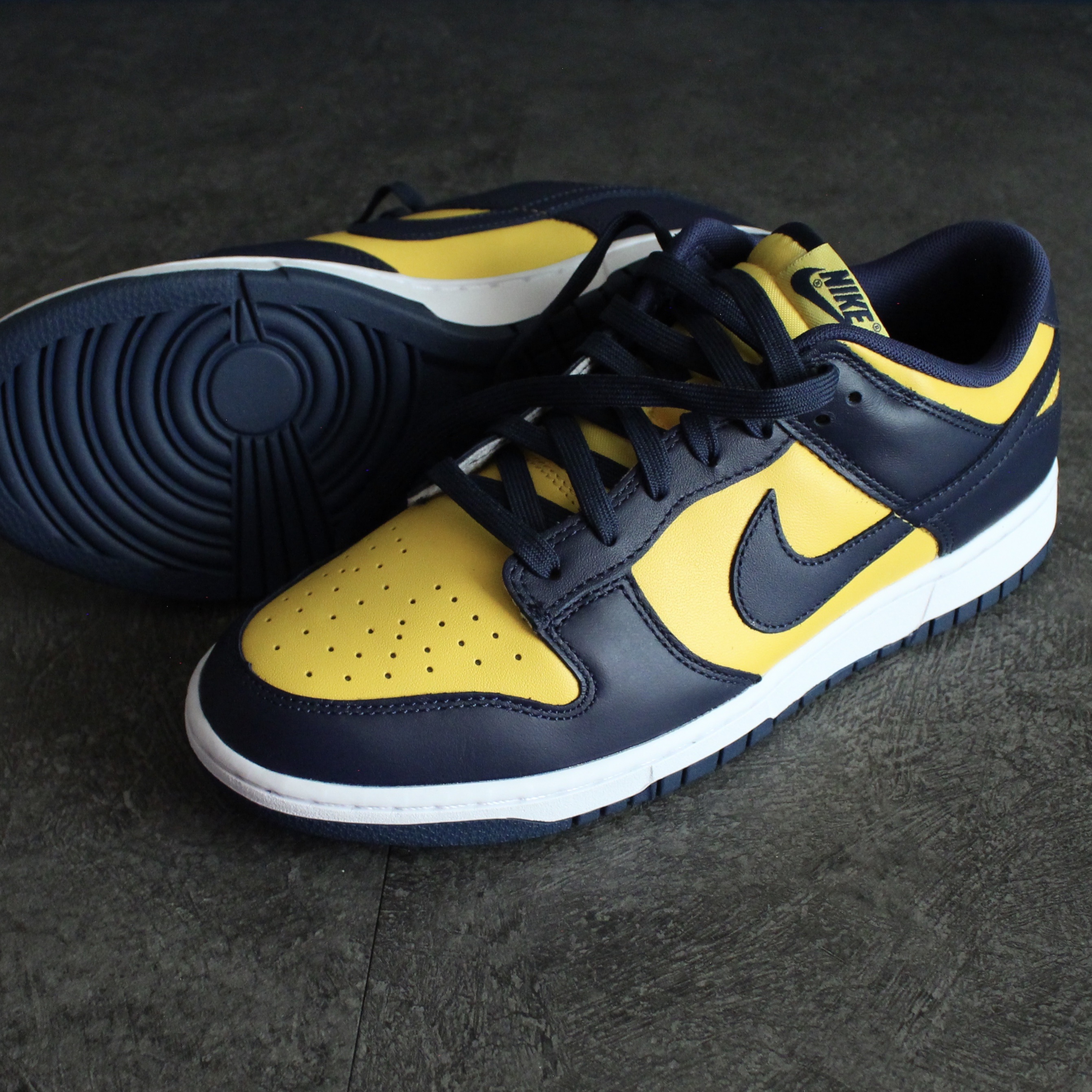 Nike Dunk Low Retro Varsity Maize 착용 스타일 - 1