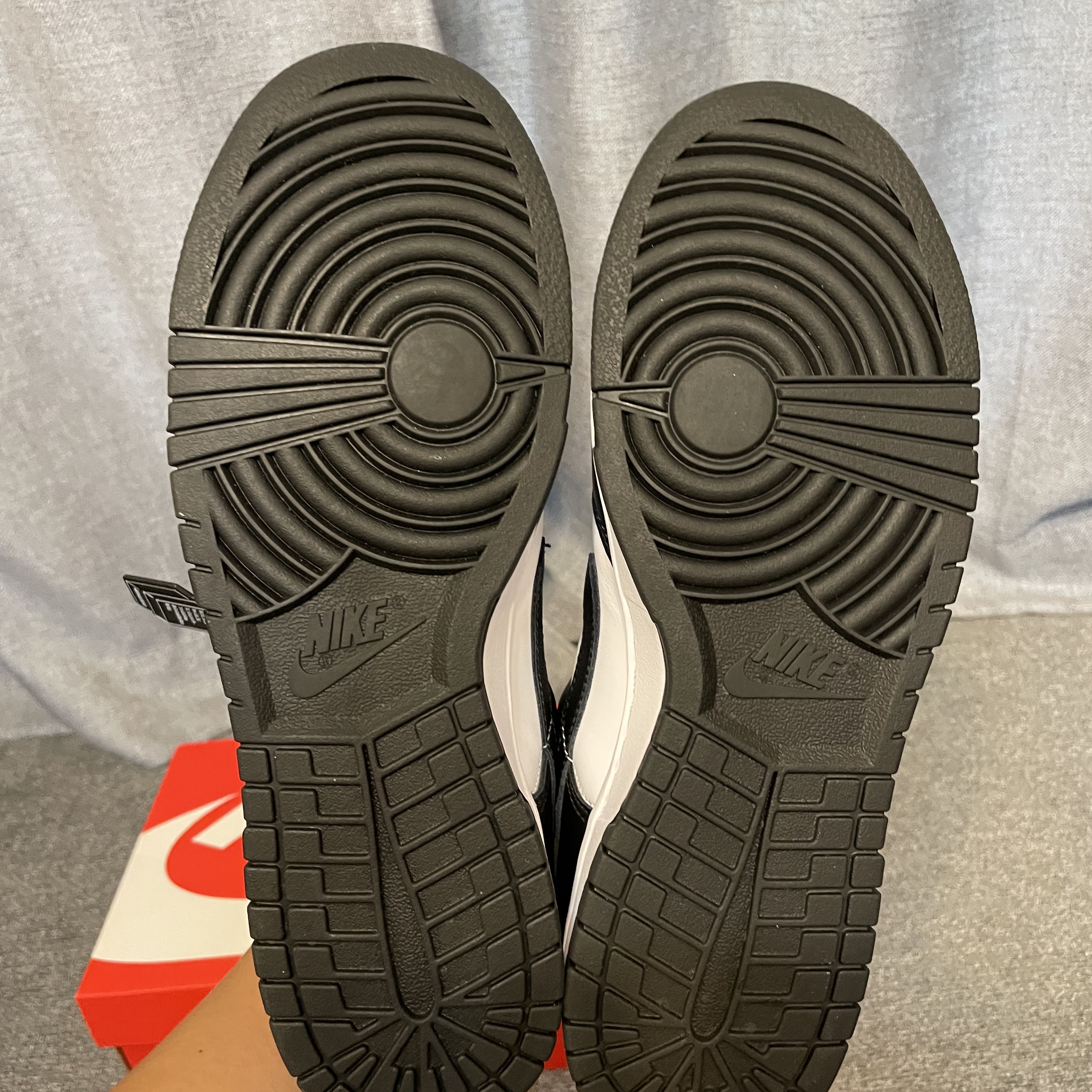 Nike Dunk Low Retro Black 착용 스타일 - 4