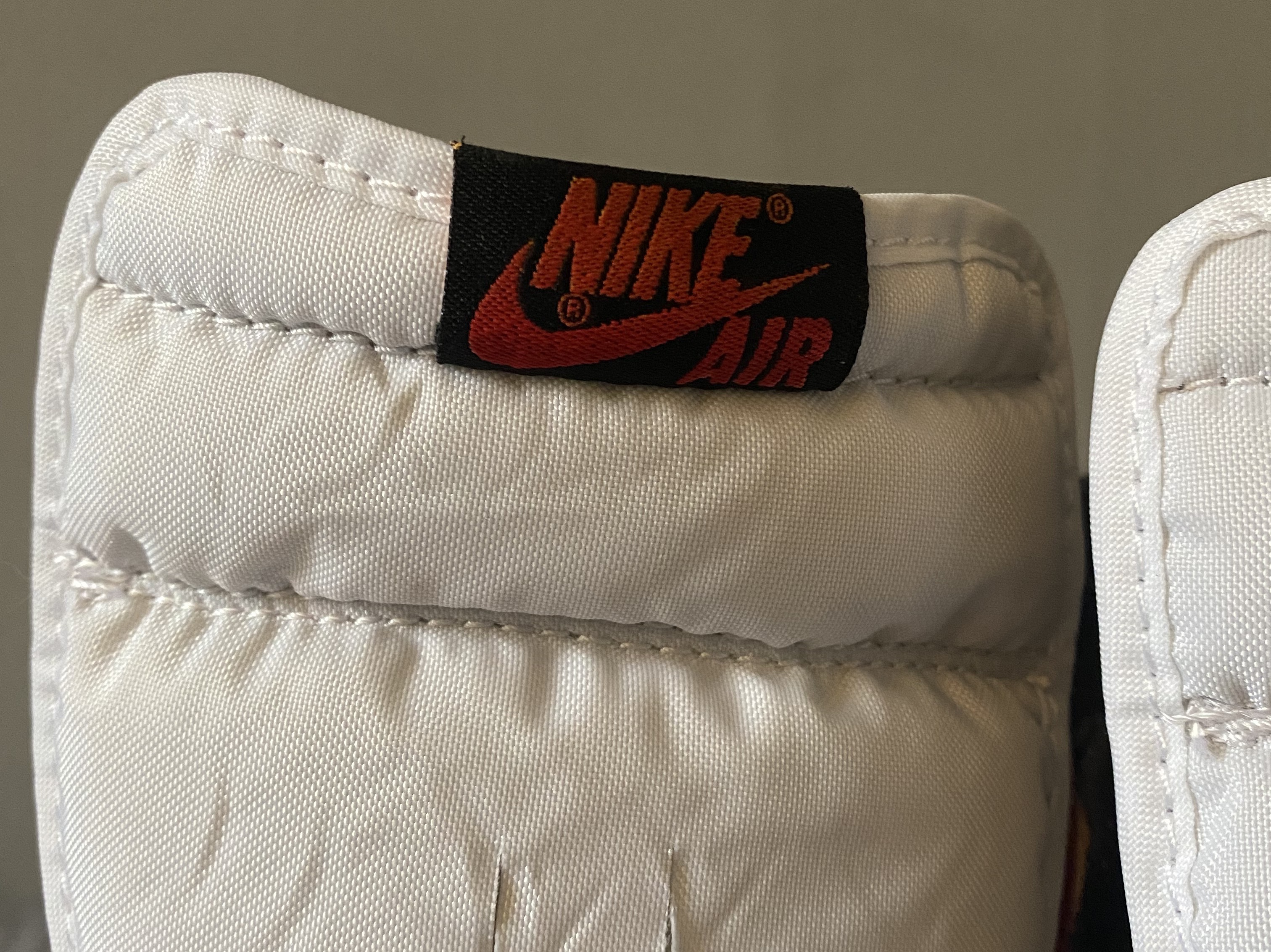 Jordan 1 Retro High OG Light Fusion Red, Jordan 1 Retro High OG Defiant SB LA to Chicago 착용 스타일 - 5