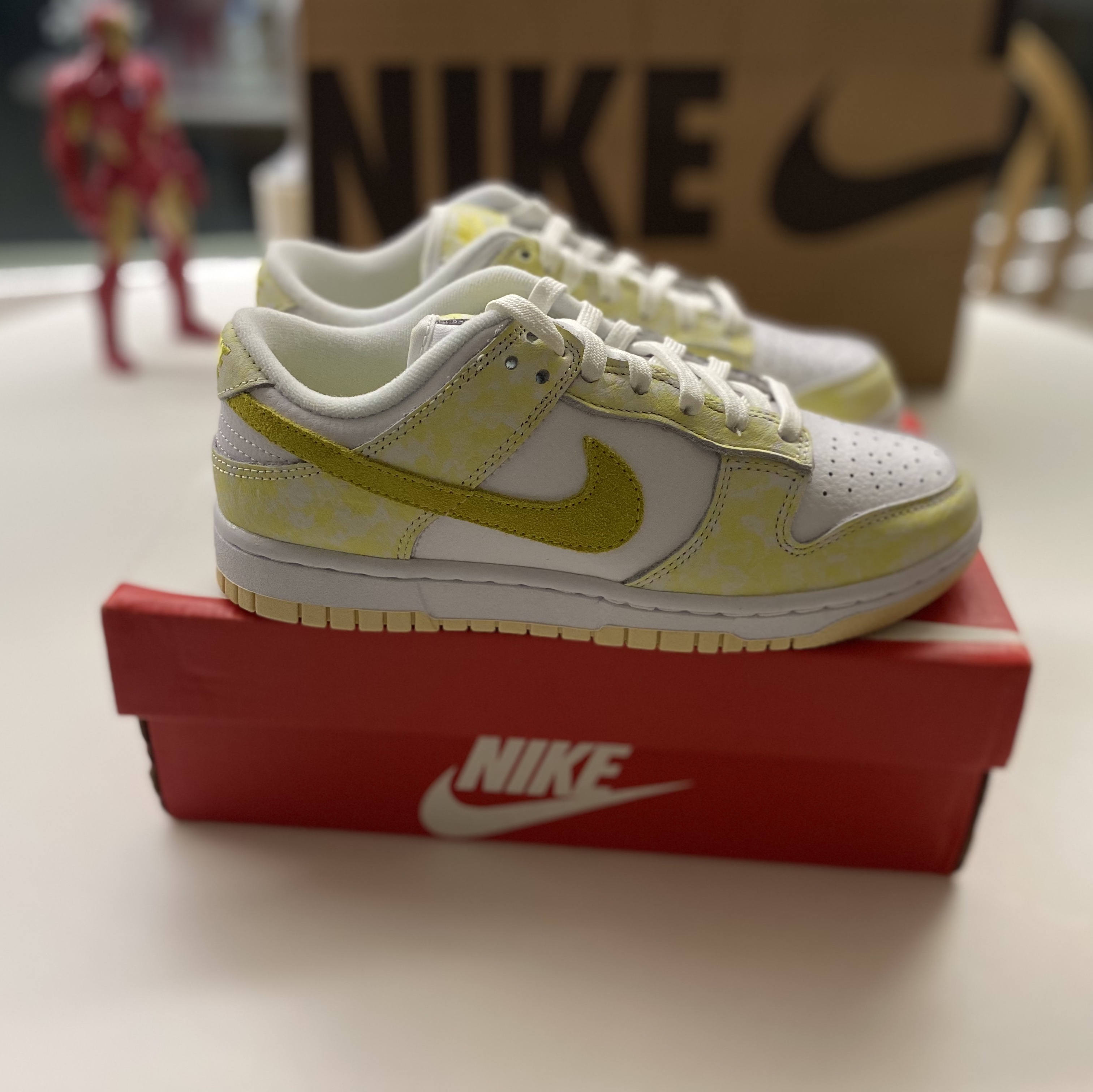 (W) Nike Dunk Low Yellow Strike 착용 스타일 - 5