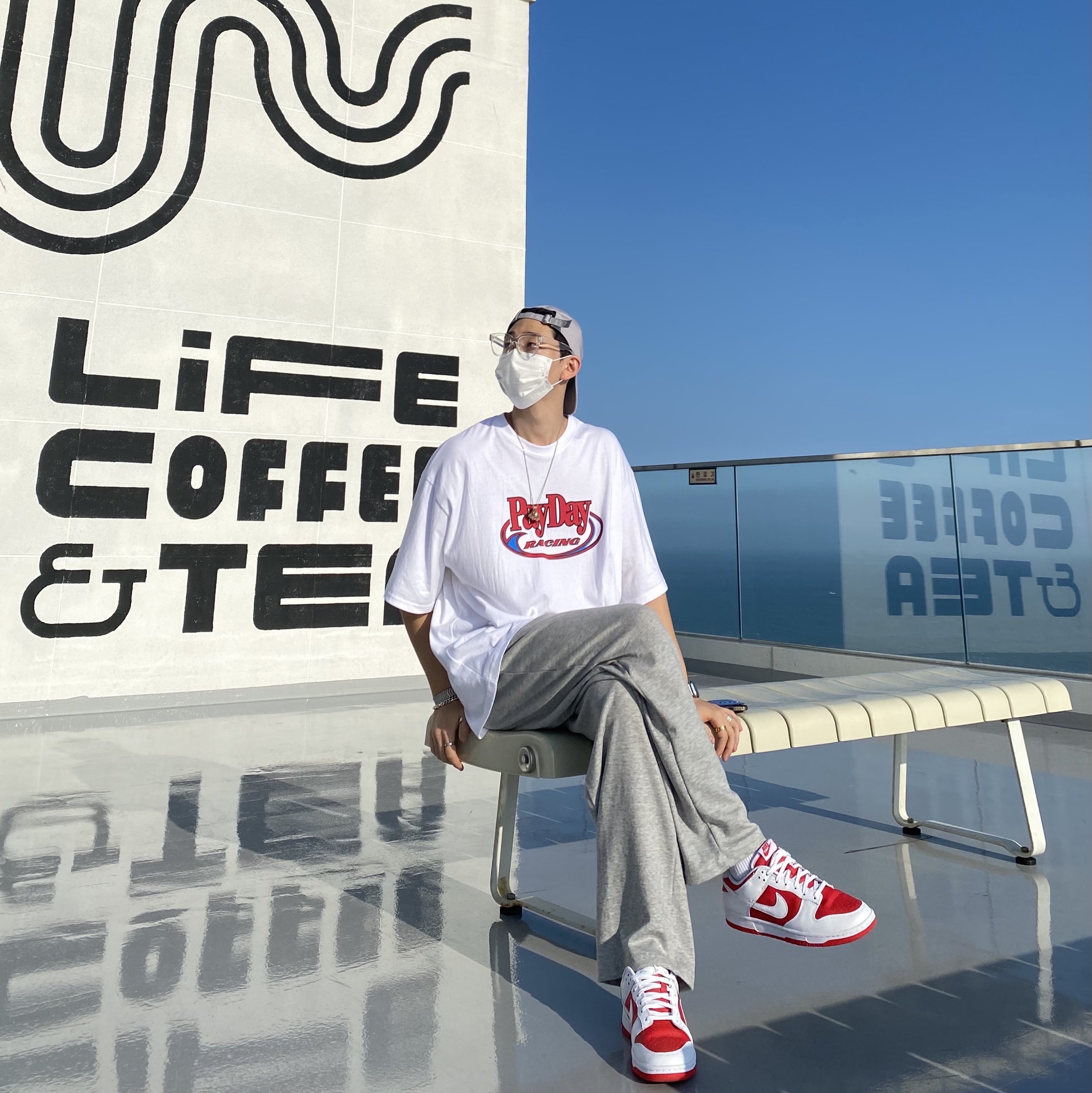 Nike Dunk Low Retro Championship Red 착용 스타일 - 4