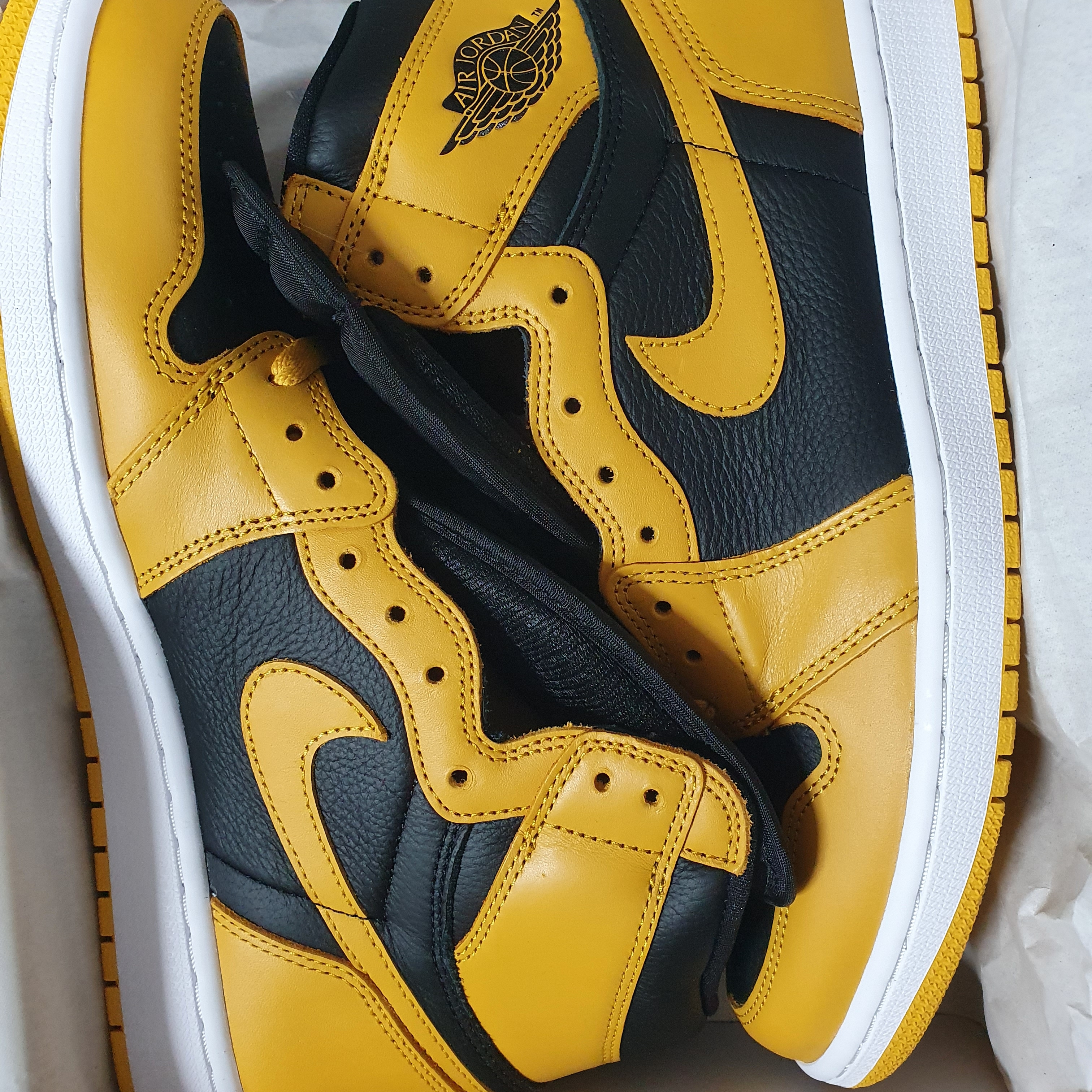 Jordan 1 Retro High OG Pollen 착용 스타일