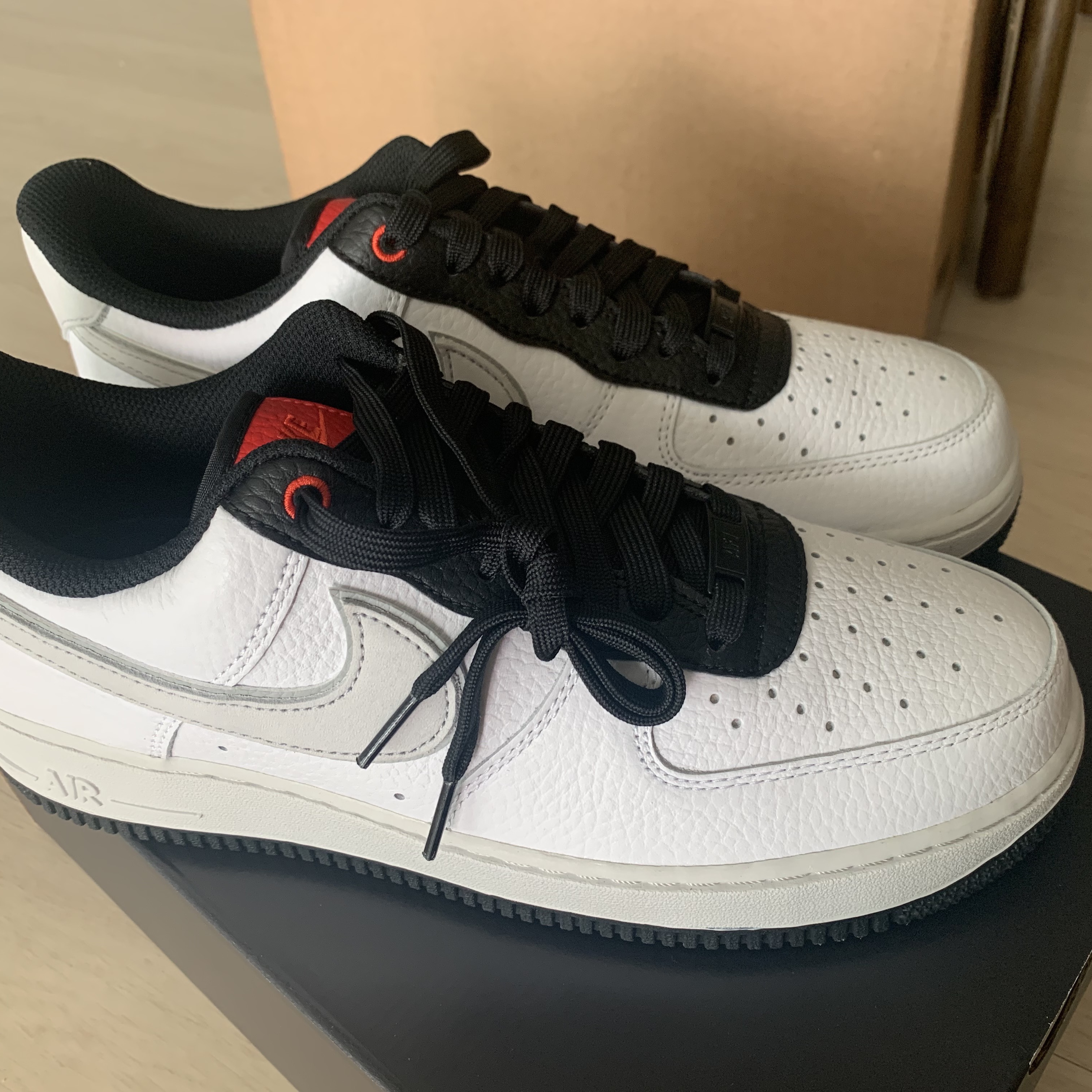 Nike Air Force 1 '07 LX Milky Stork 착용 스타일 - 1