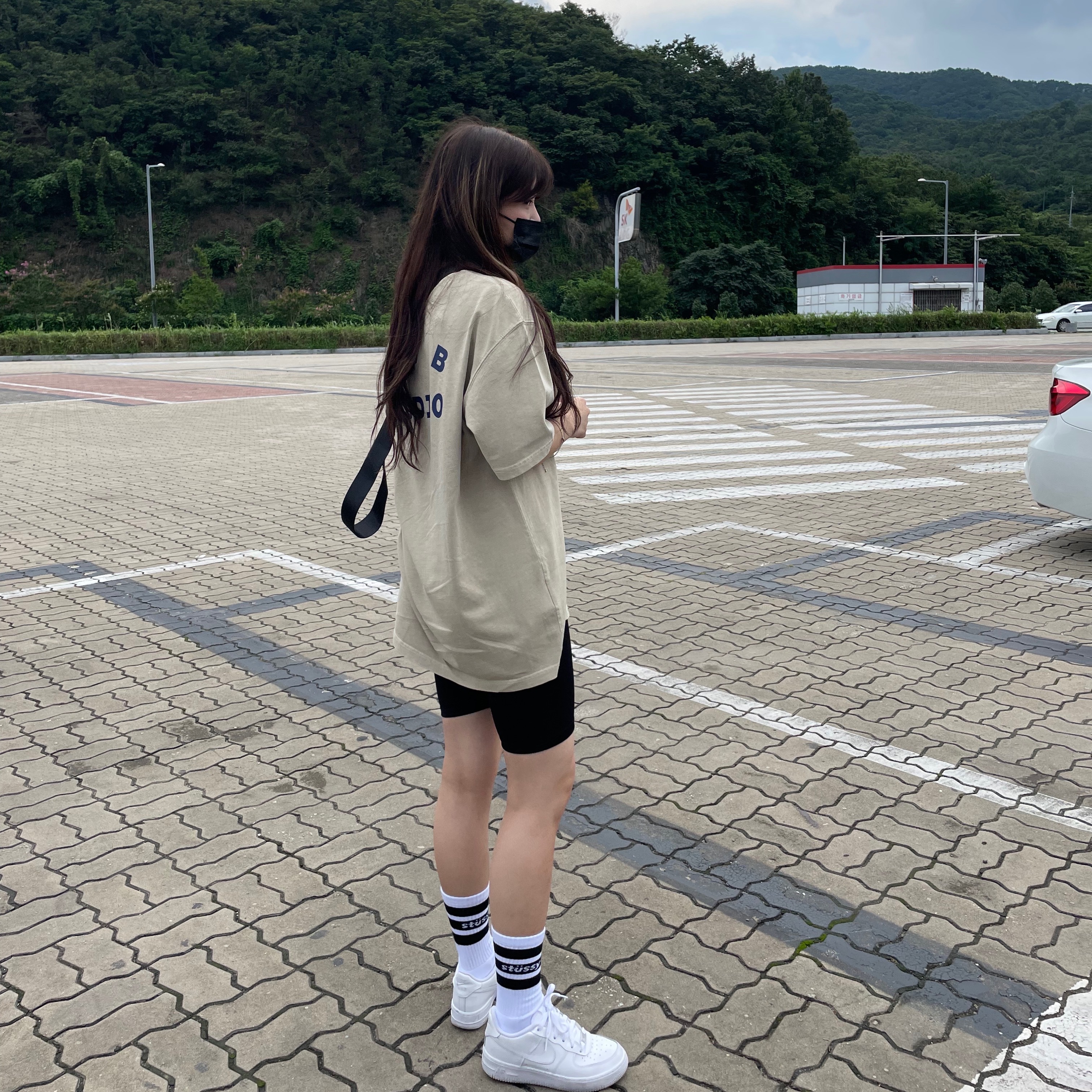 IAB Studio Pigment T-Shirt Oatmeal, Nike Air Force 1 '07 Low White 착용 스타일