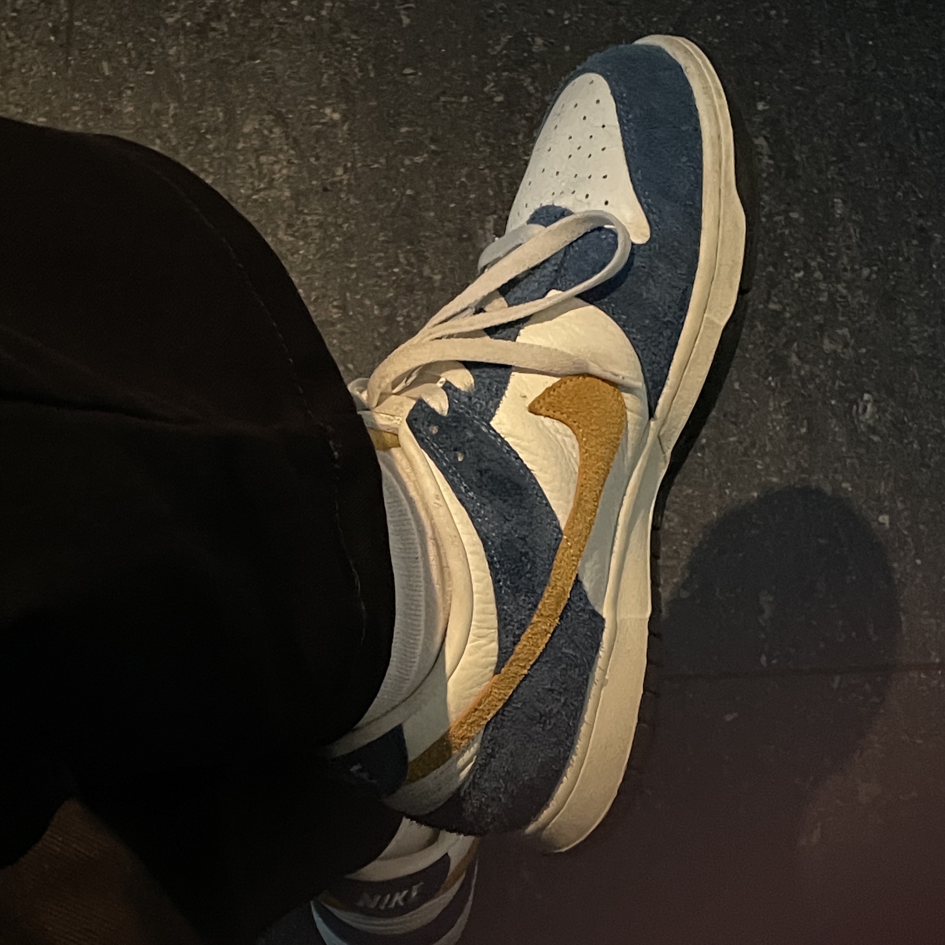 Nike x Kasina Dunk Low 80's Bus 착용 스타일