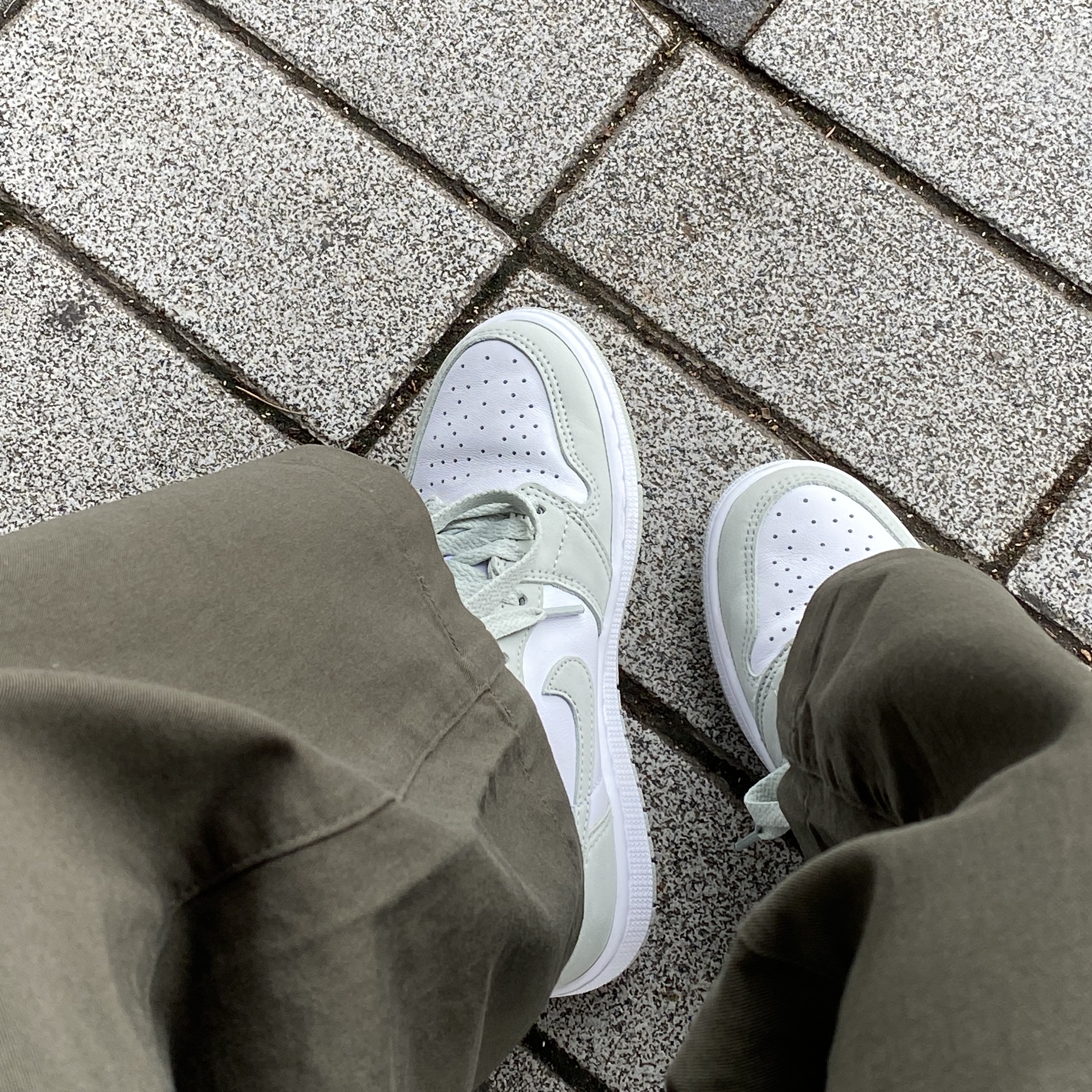 (W) Jordan 1 Retro High OG Seafoam 착용 스타일