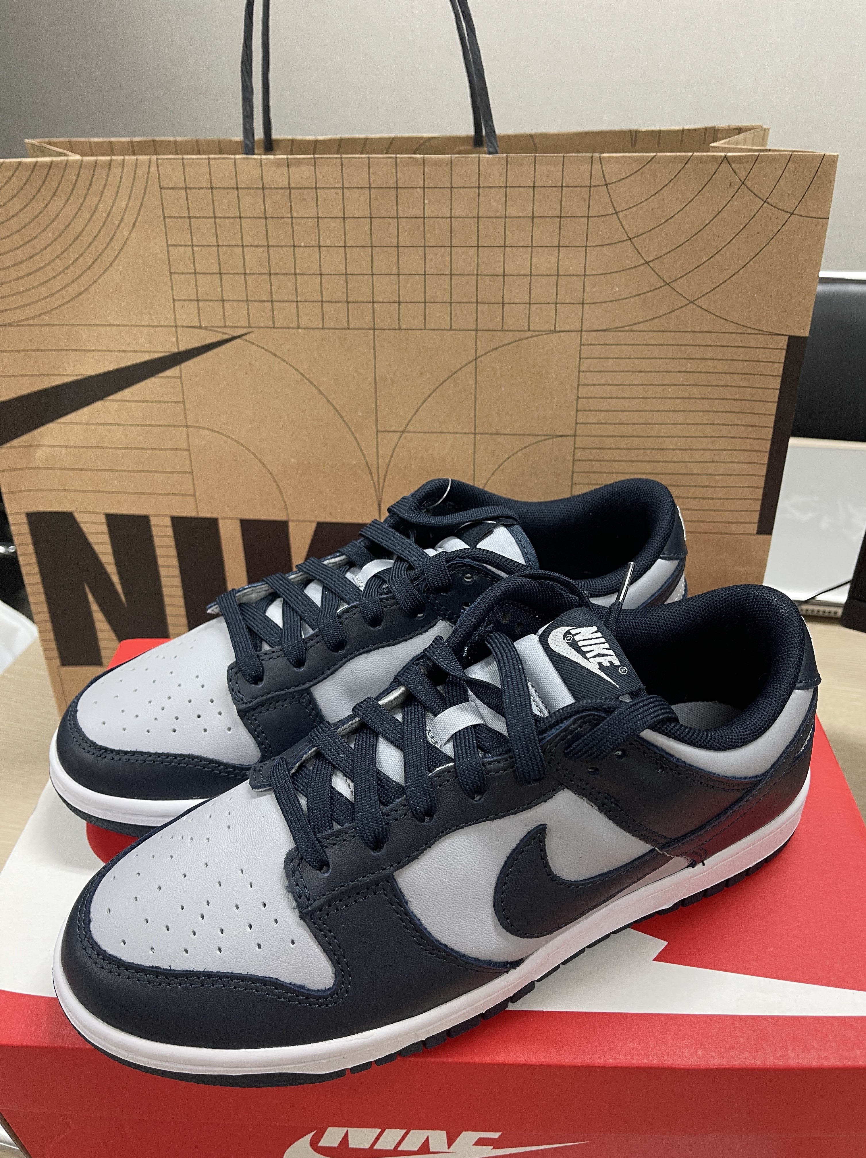 Nike Dunk Low Retro Championship Grey 착용 스타일 - 1