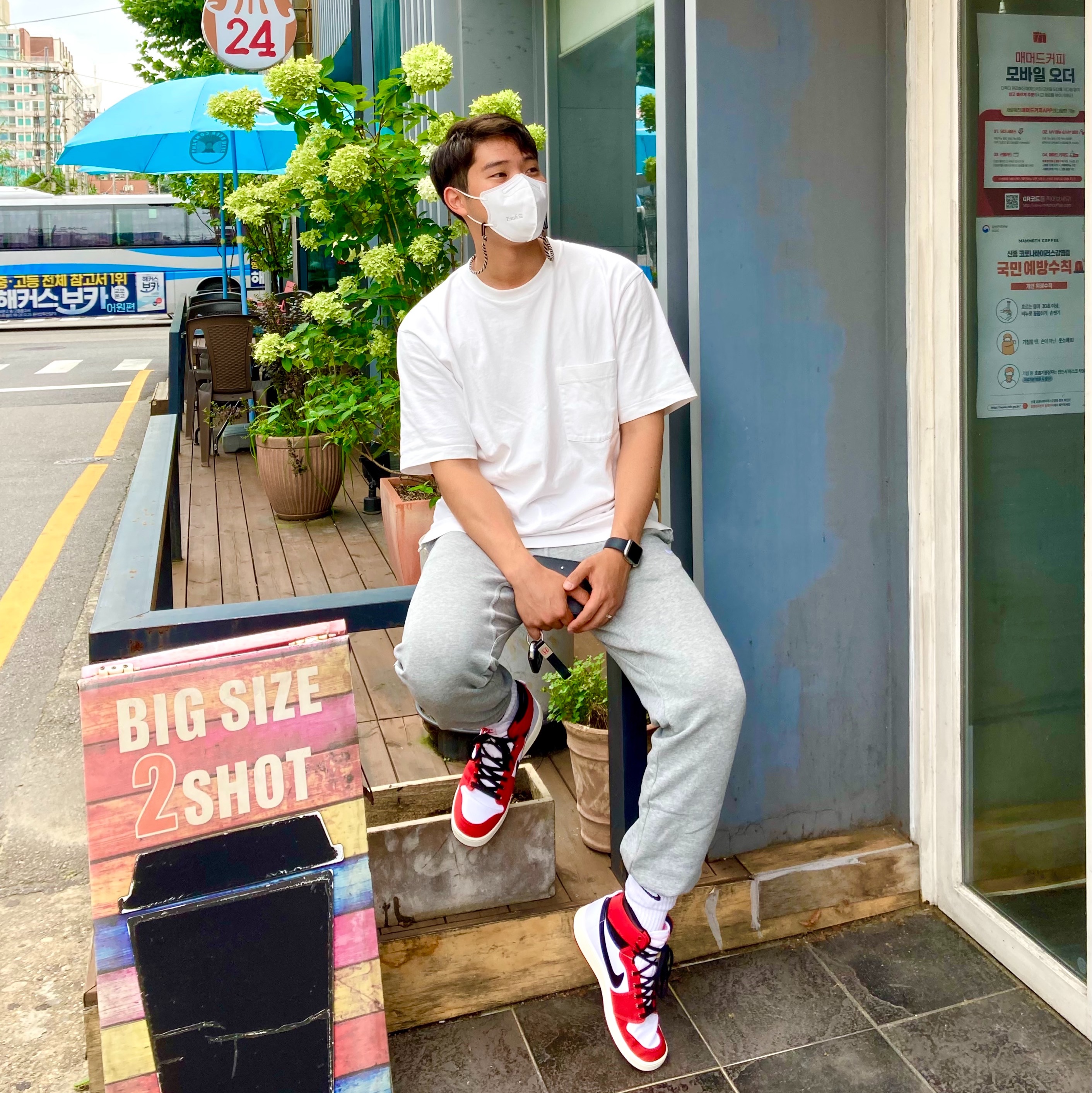 Jordan 1 KO Chicago 2021 착용 스타일 - 3