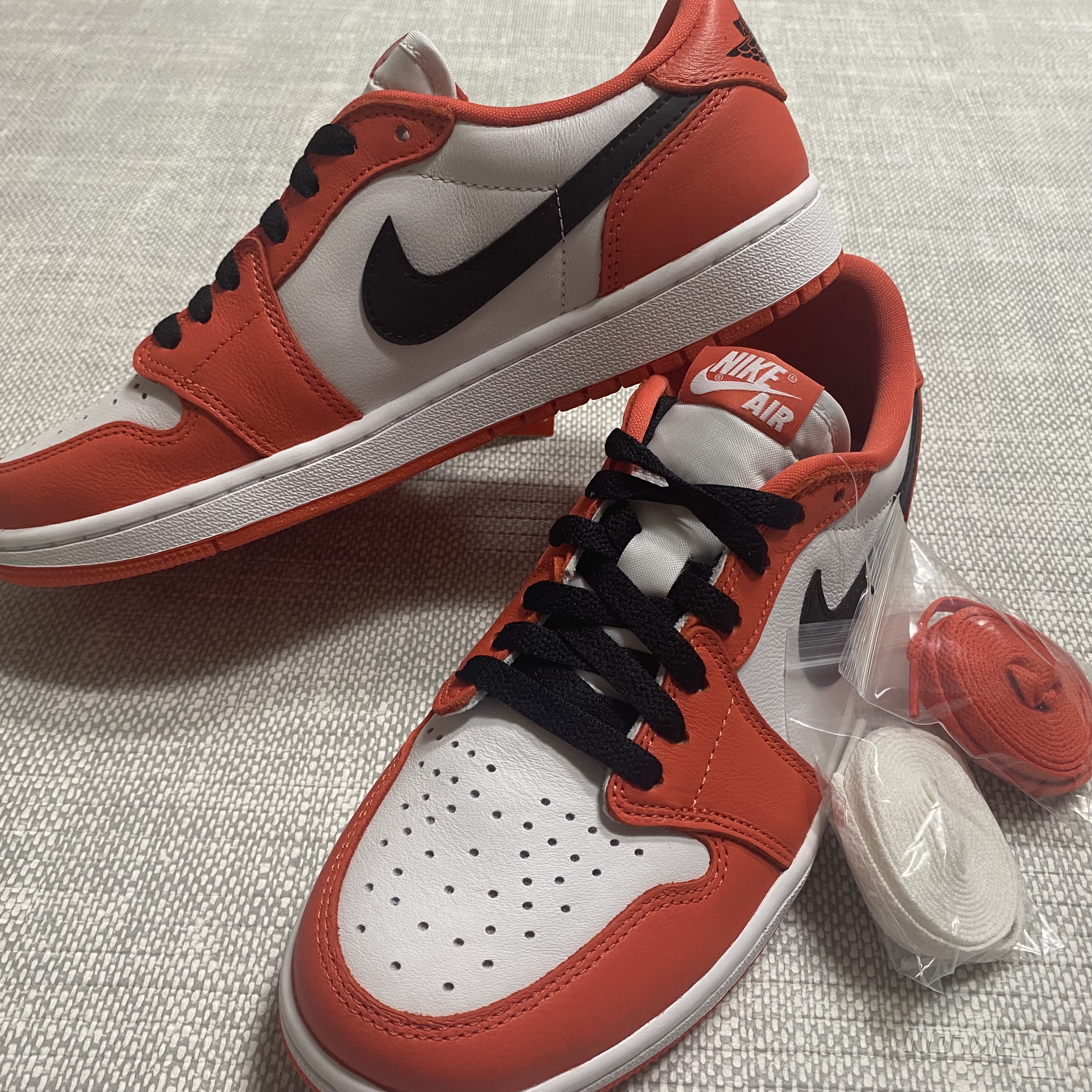 Jordan 1 Low OG Starfish 착용 스타일 - 4
