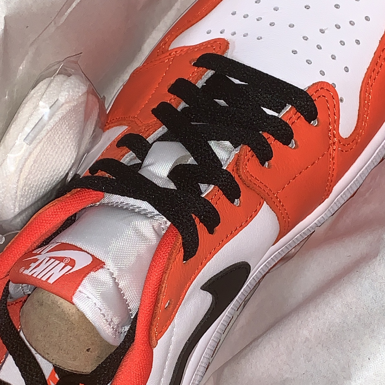 Jordan 1 Low OG Starfish 착용 스타일