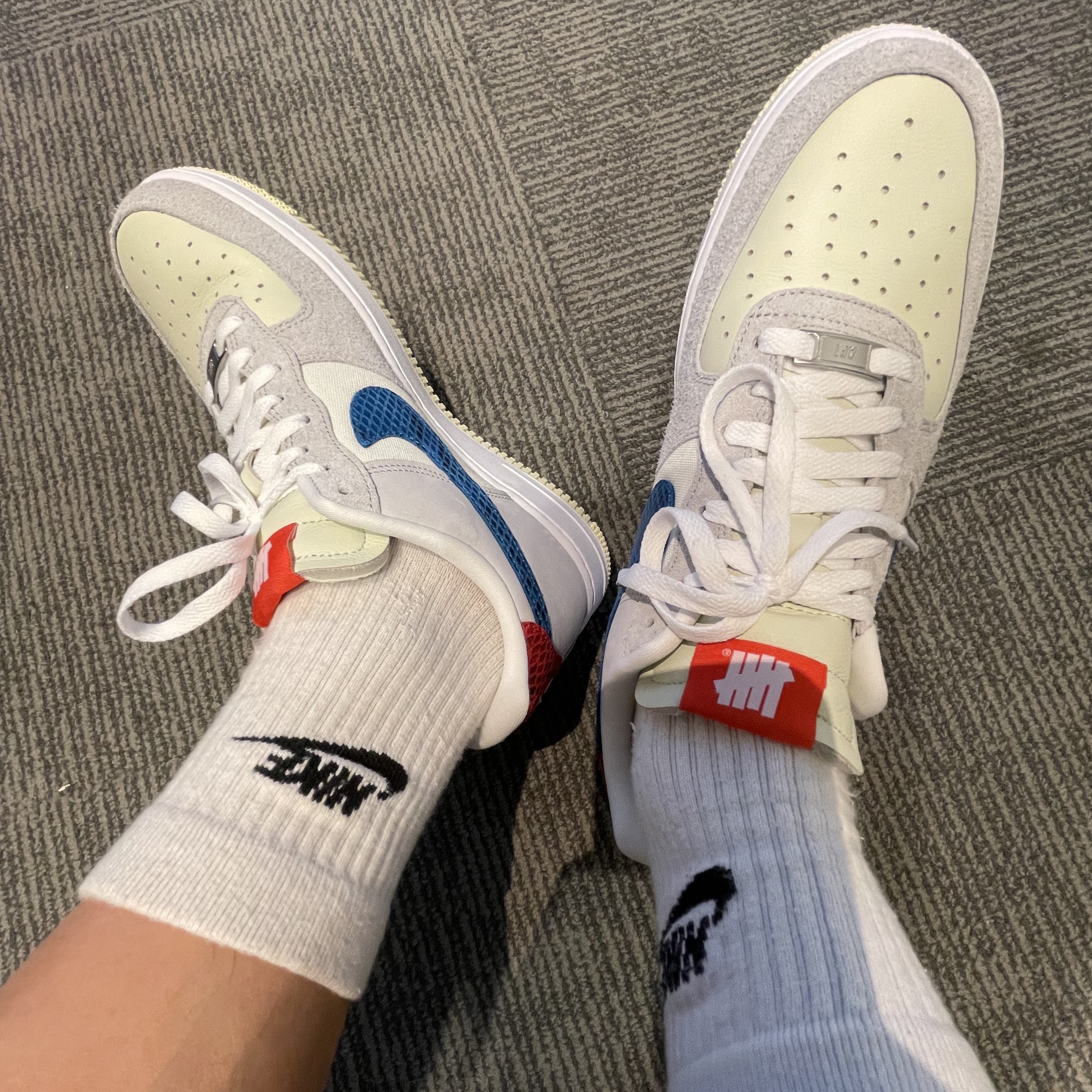 Nike x Undefeated Air Force 1 Low SP 5 On It 착용 스타일