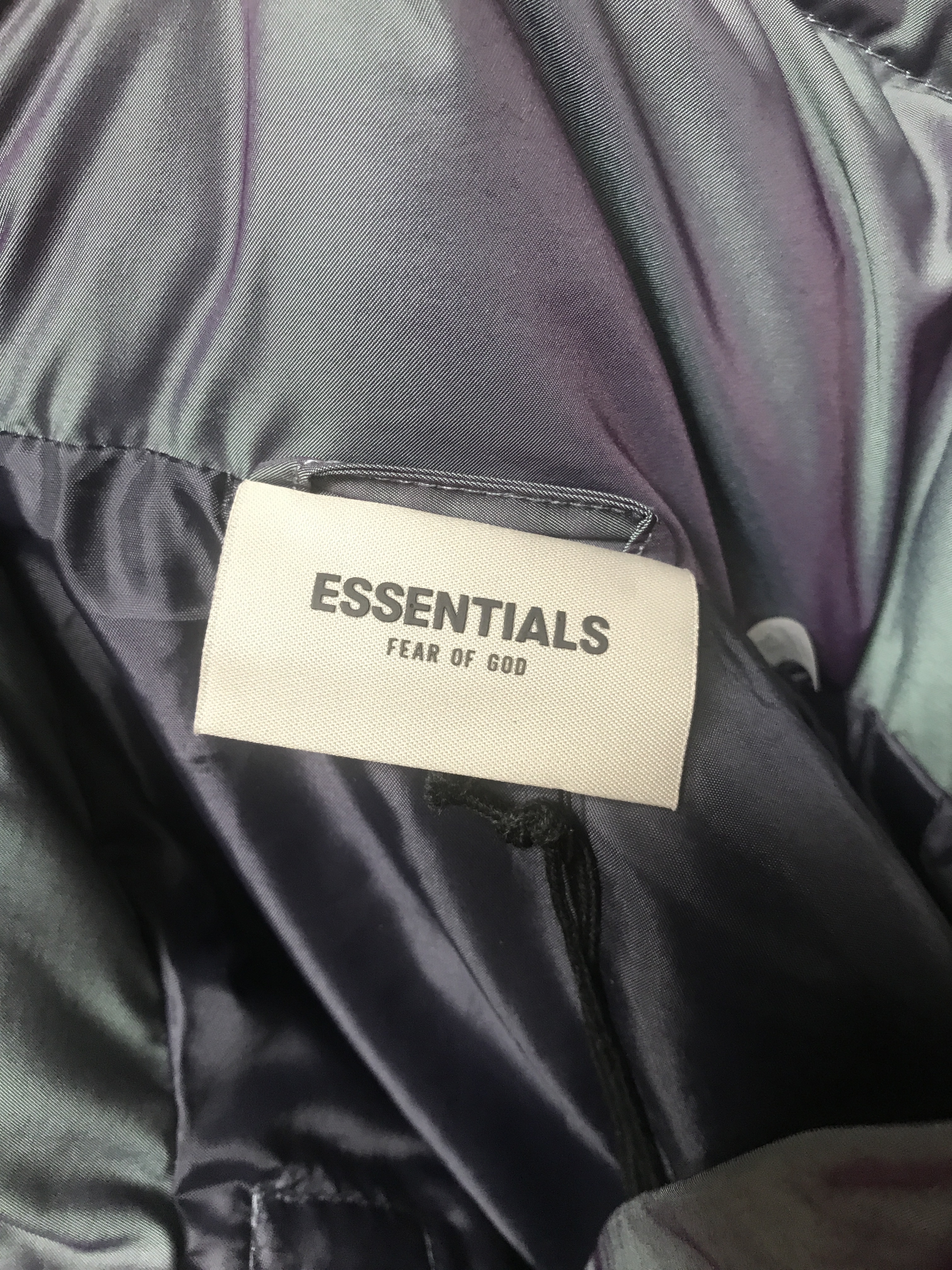 Essentials Puffer Jacket Iridescent - 20SS 착용 스타일 - 2