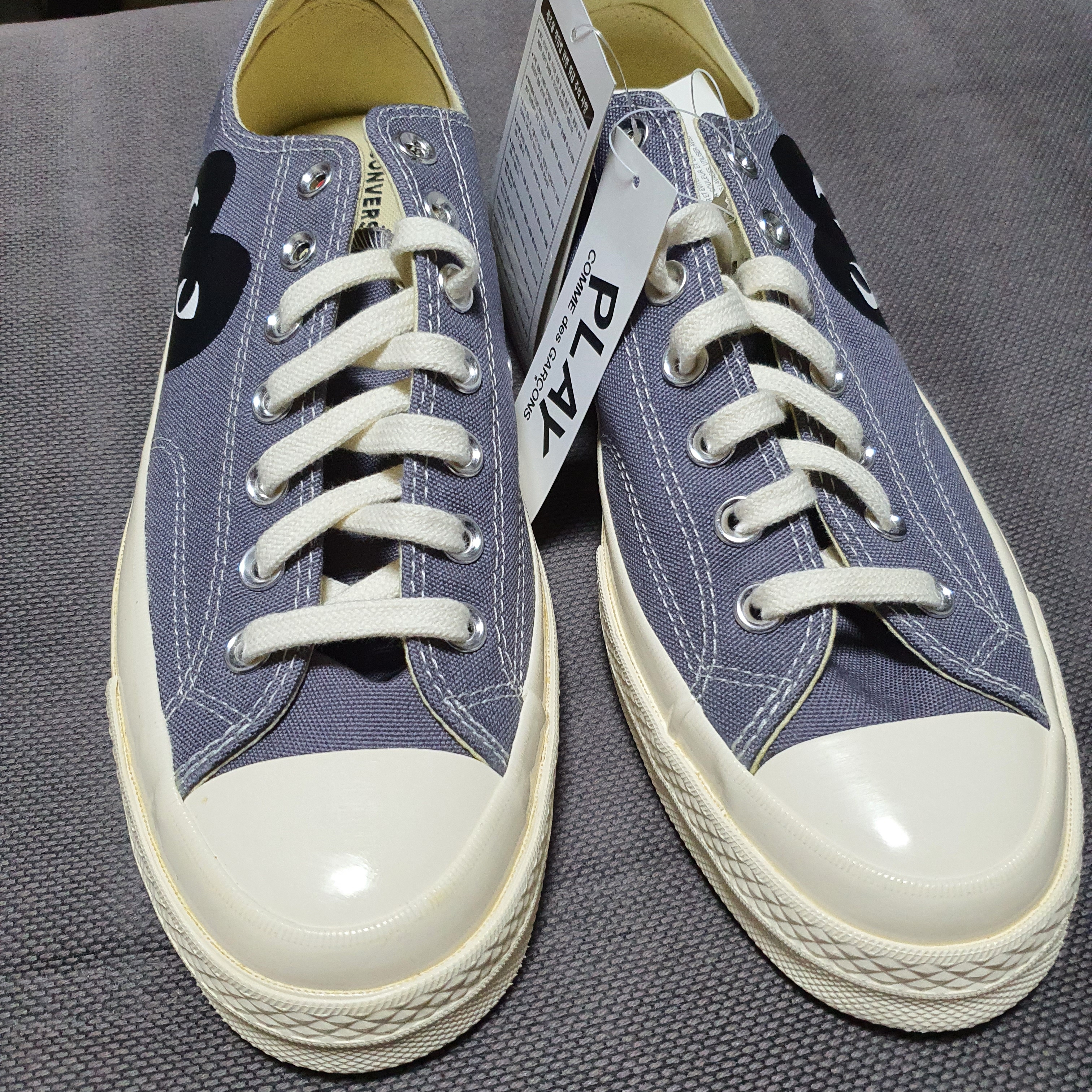 Converse x Play Comme des Garcons Chuck 70 Ox Steel Gray 착용 스타일 - 2