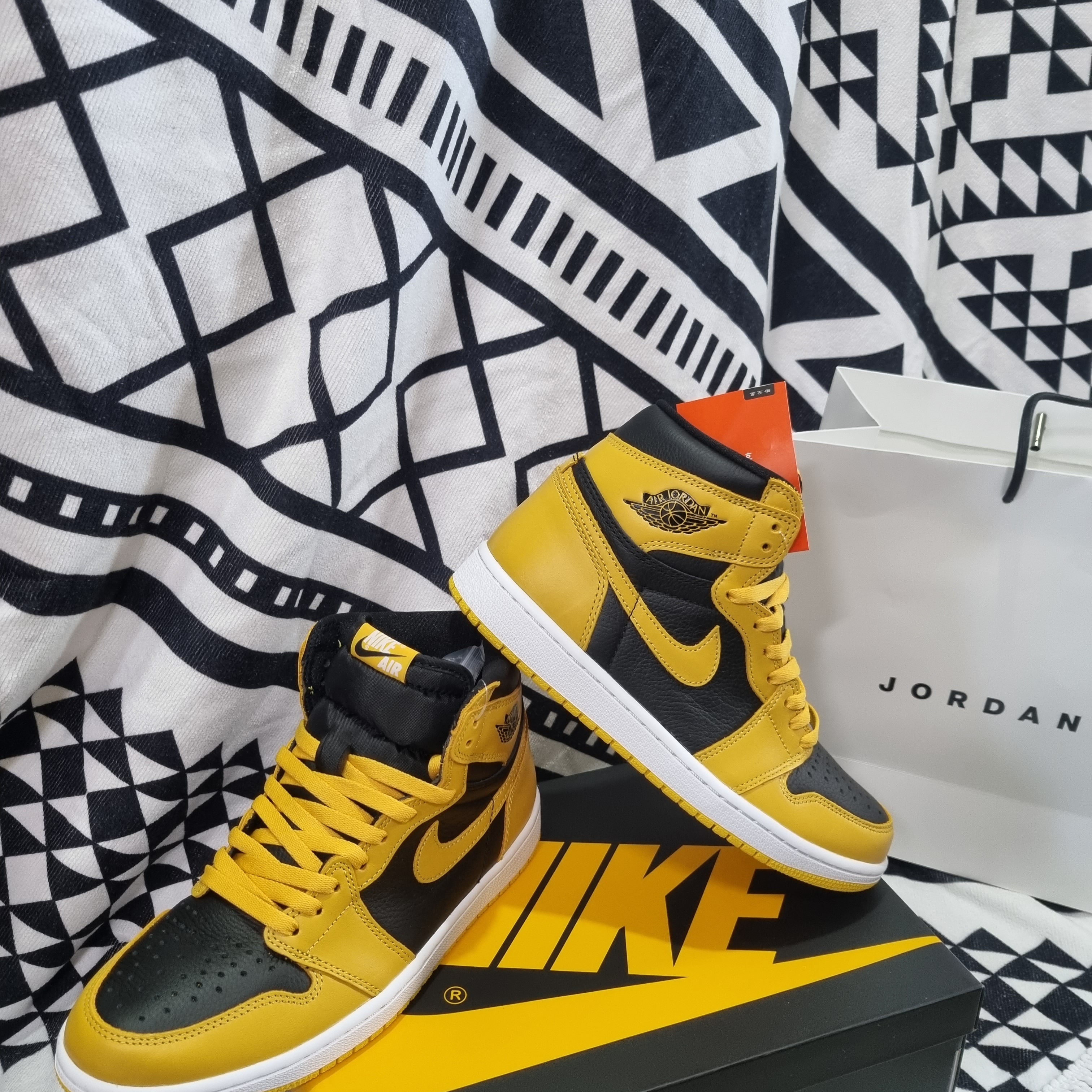 Jordan 1 Retro High OG Pollen 착용 스타일 - 3