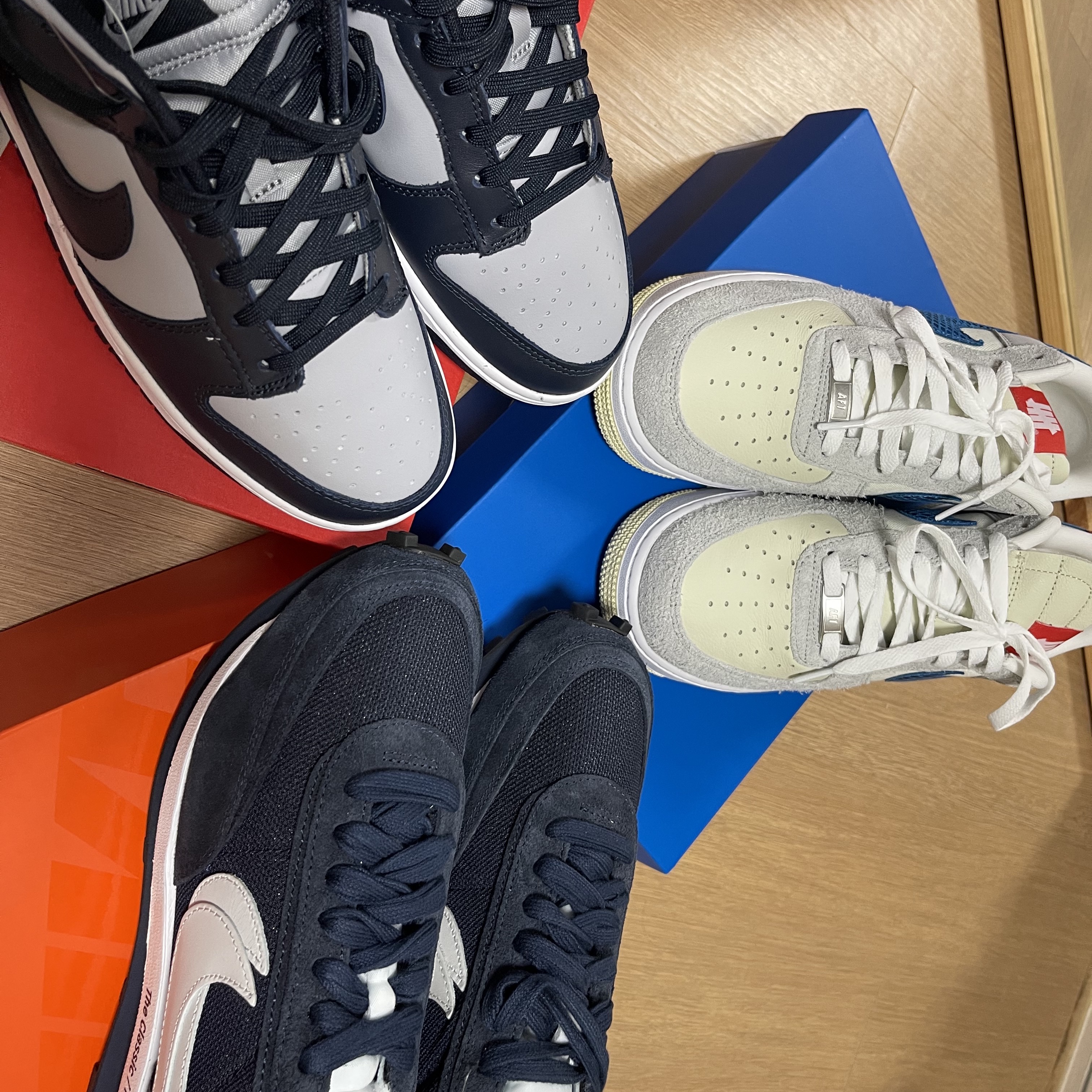 Nike Dunk Low Retro Championship Grey, Nike x Undefeated Air Force 1 Low SP 5 On It 착용 스타일 - 1