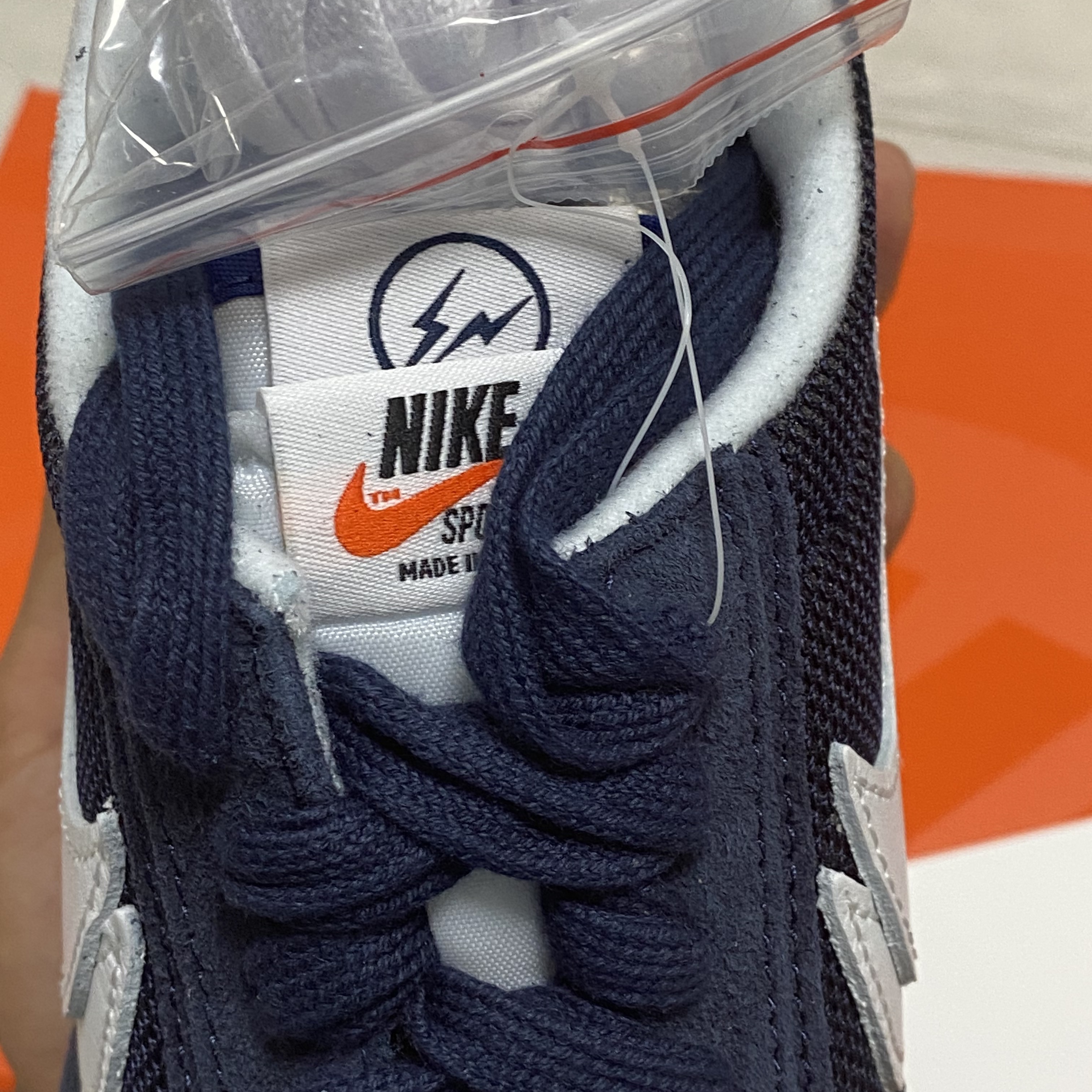 Nike x Sacai x Fragment LDWaffle Blackened Blue 착용 스타일 - 2