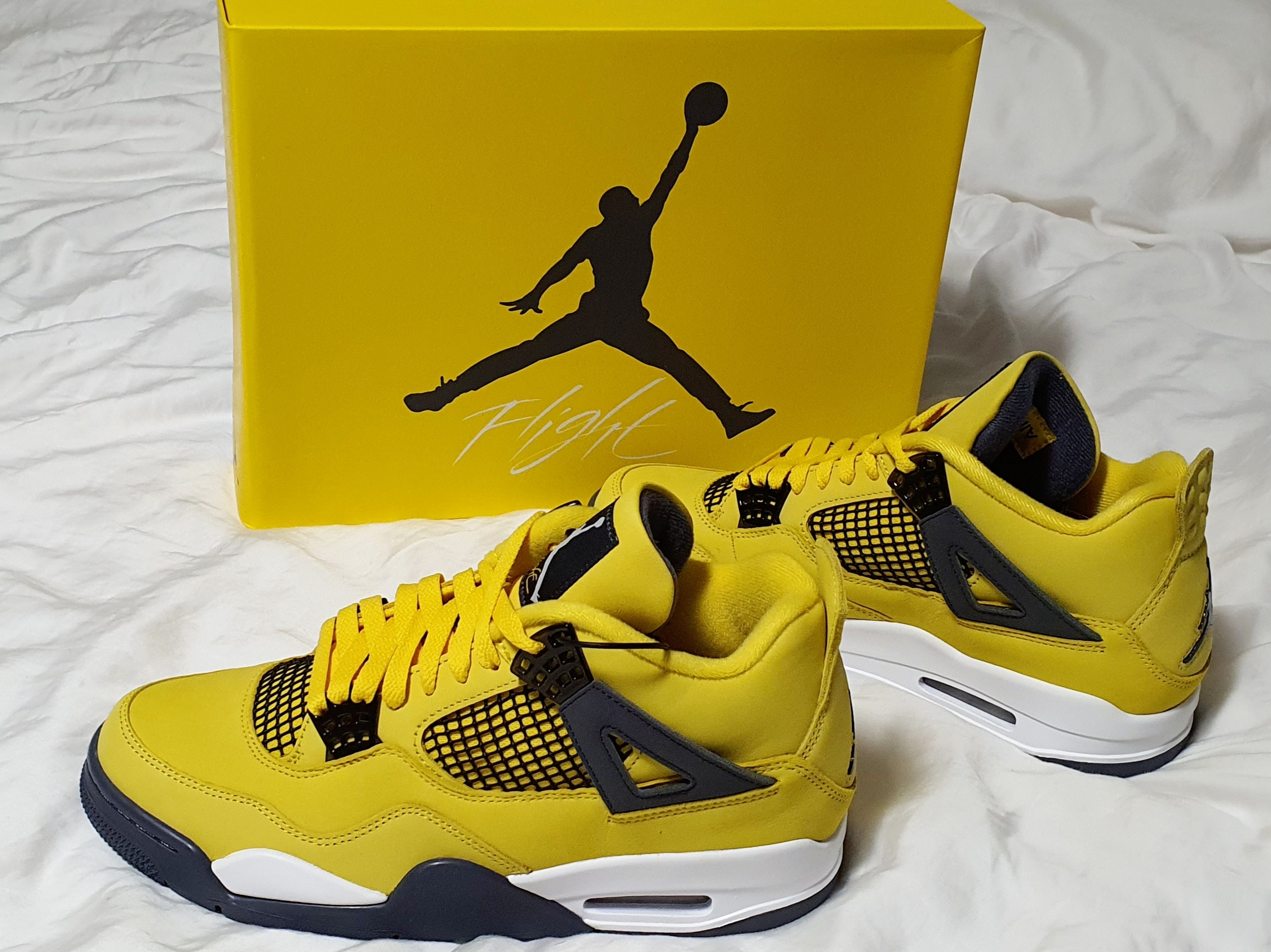 Jordan 4 Retro Tour Yellow 착용 스타일 - 1