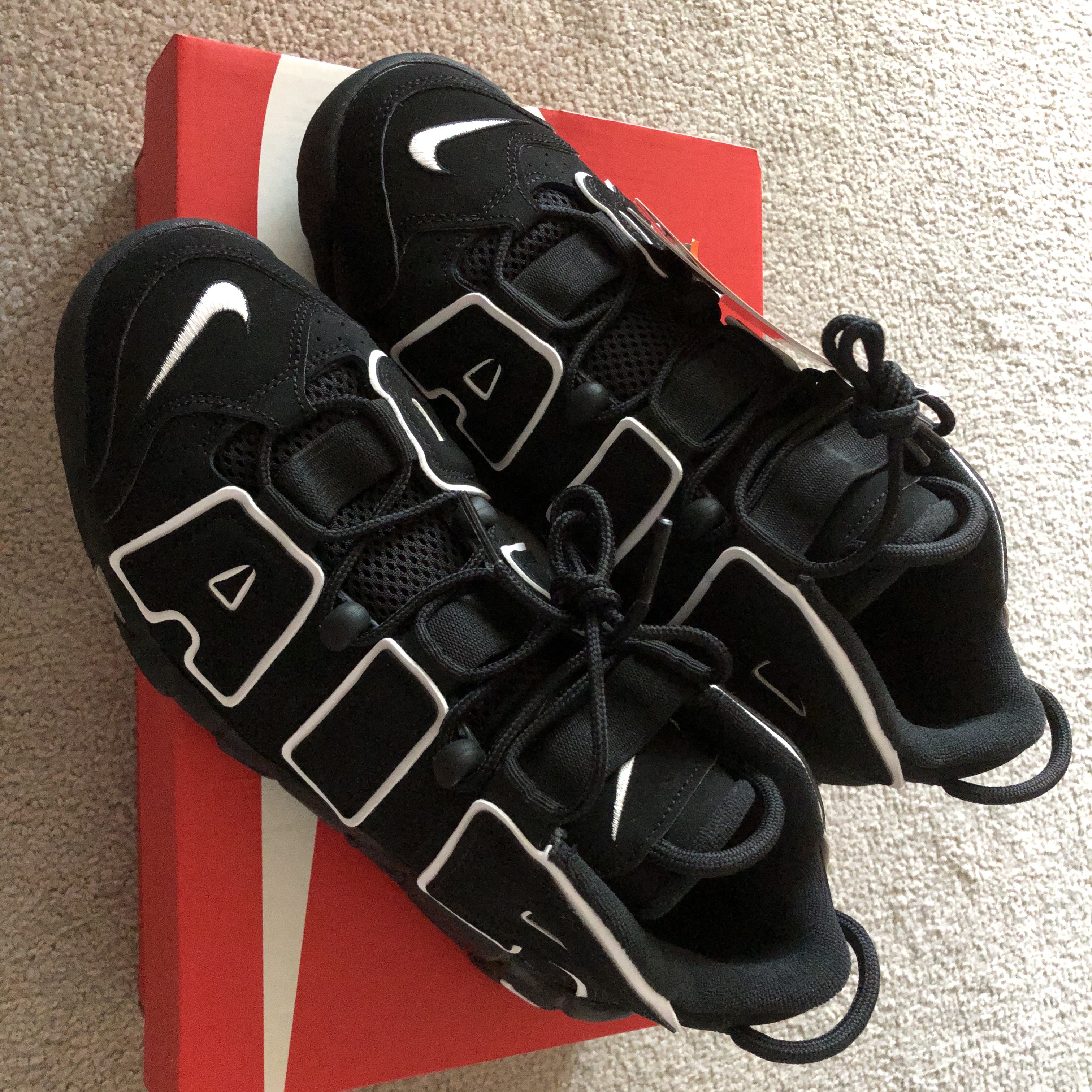 Nike Air More Uptempo Black White 2020 착용 스타일