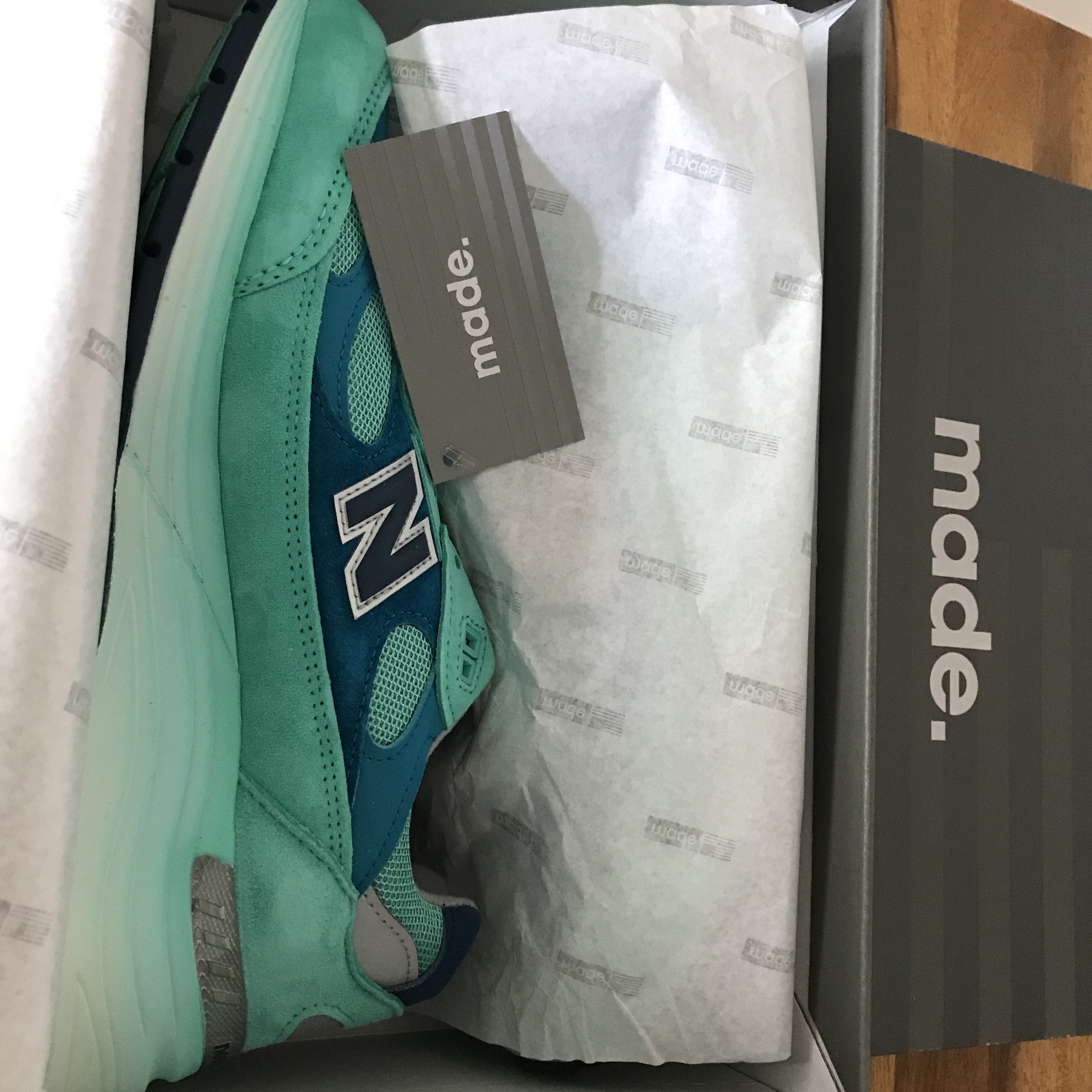 New Balance 992 Made in USA Teal Blue 착용 스타일 - 1