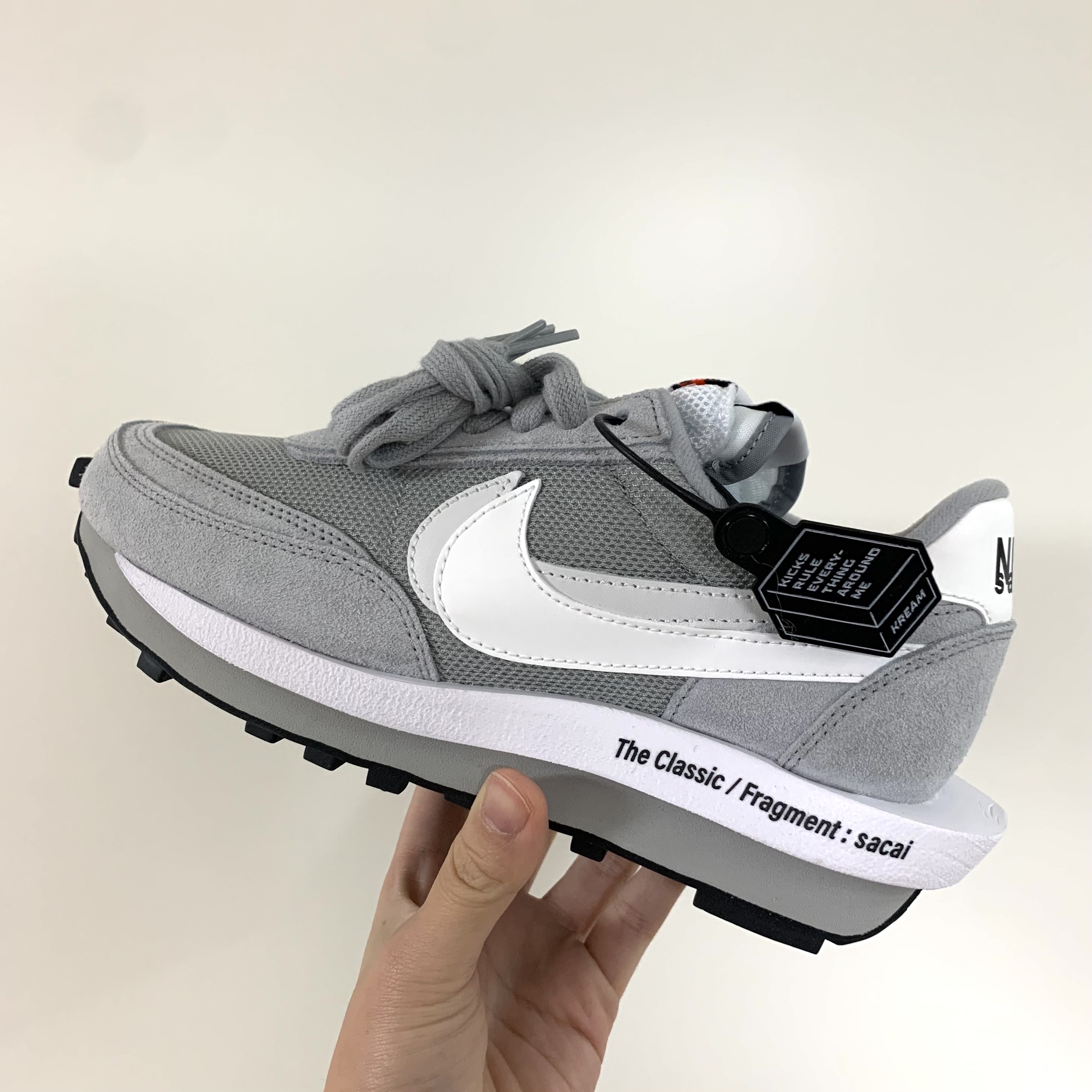 Nike x Sacai x Fragment LDWaffle Light Smoke Grey 착용 스타일