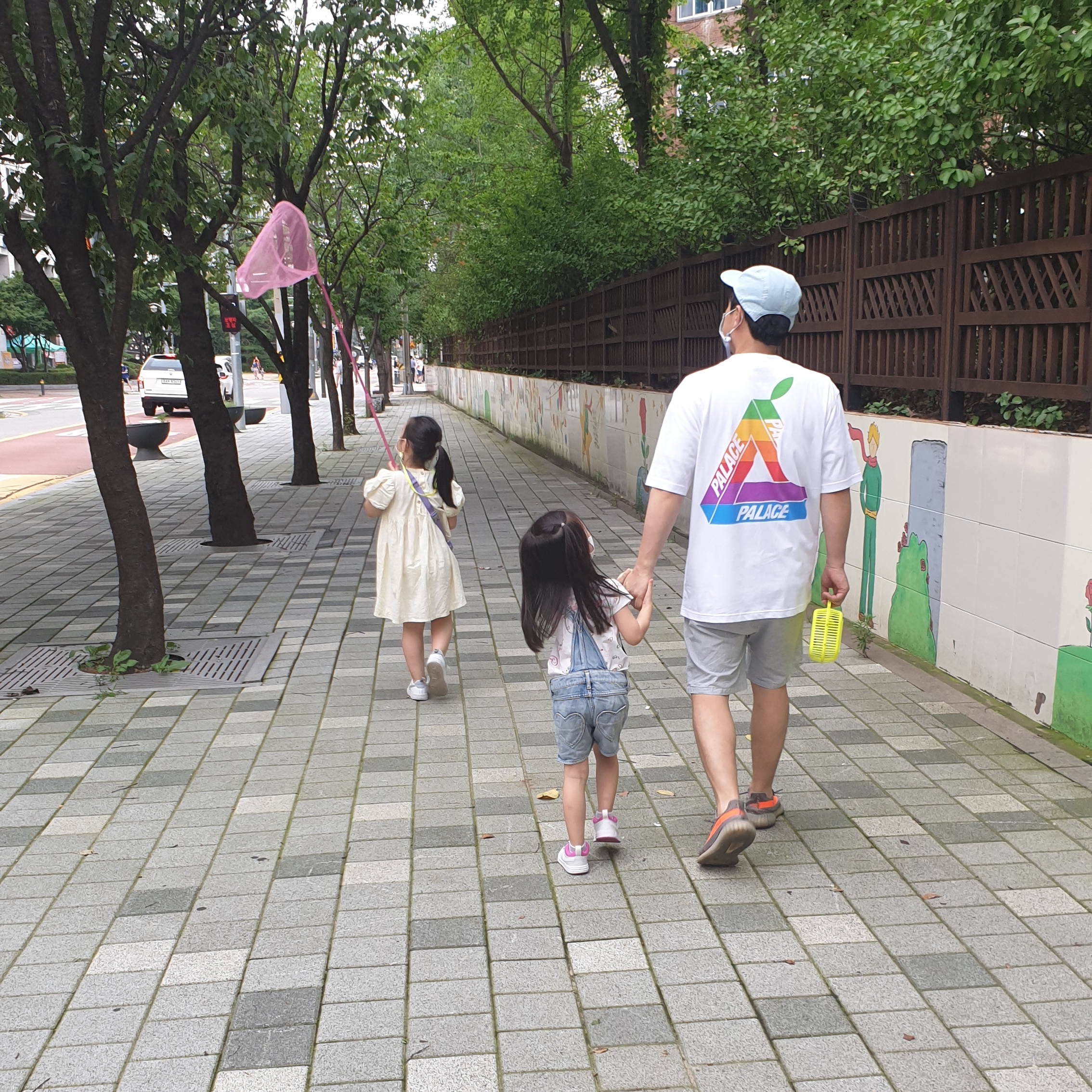 Supreme Washed Chino Twill Camp Cap Denim - 21FW, Palace Jobsworth T-Shirt White - 19SS 착용 스타일