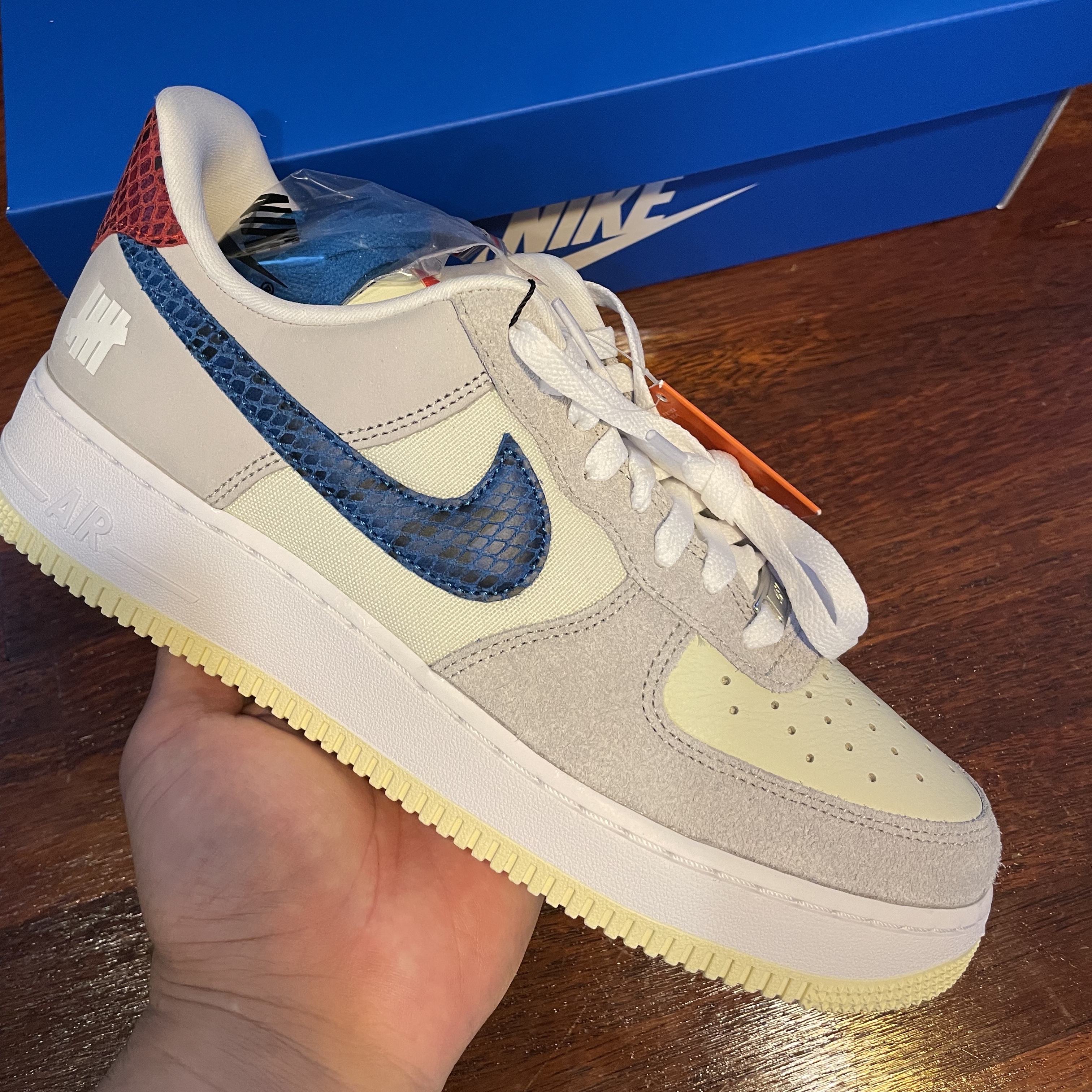 Nike x Undefeated Air Force 1 Low SP 5 On It 착용 스타일