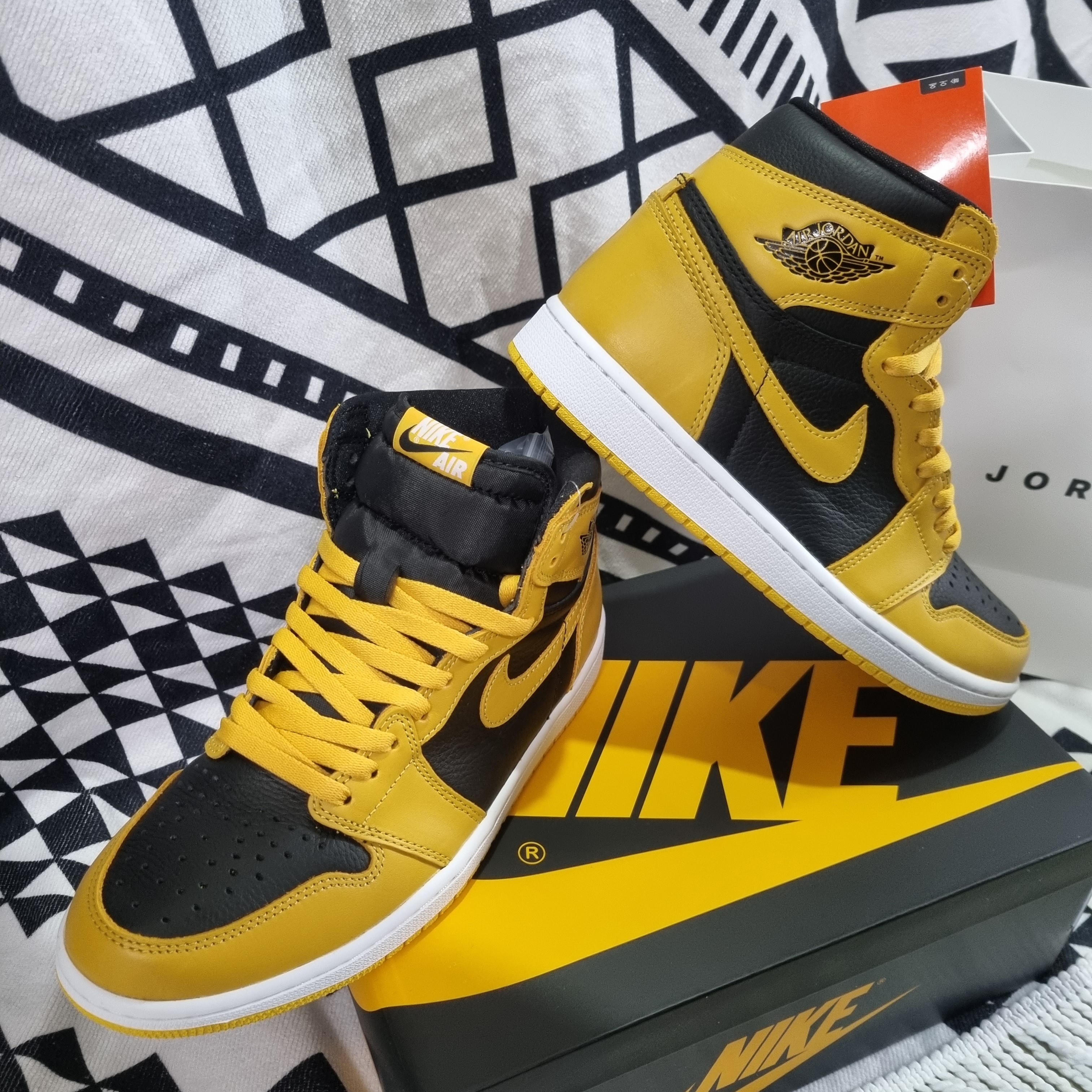 Jordan 1 Retro High OG Pollen 착용 스타일 - 4