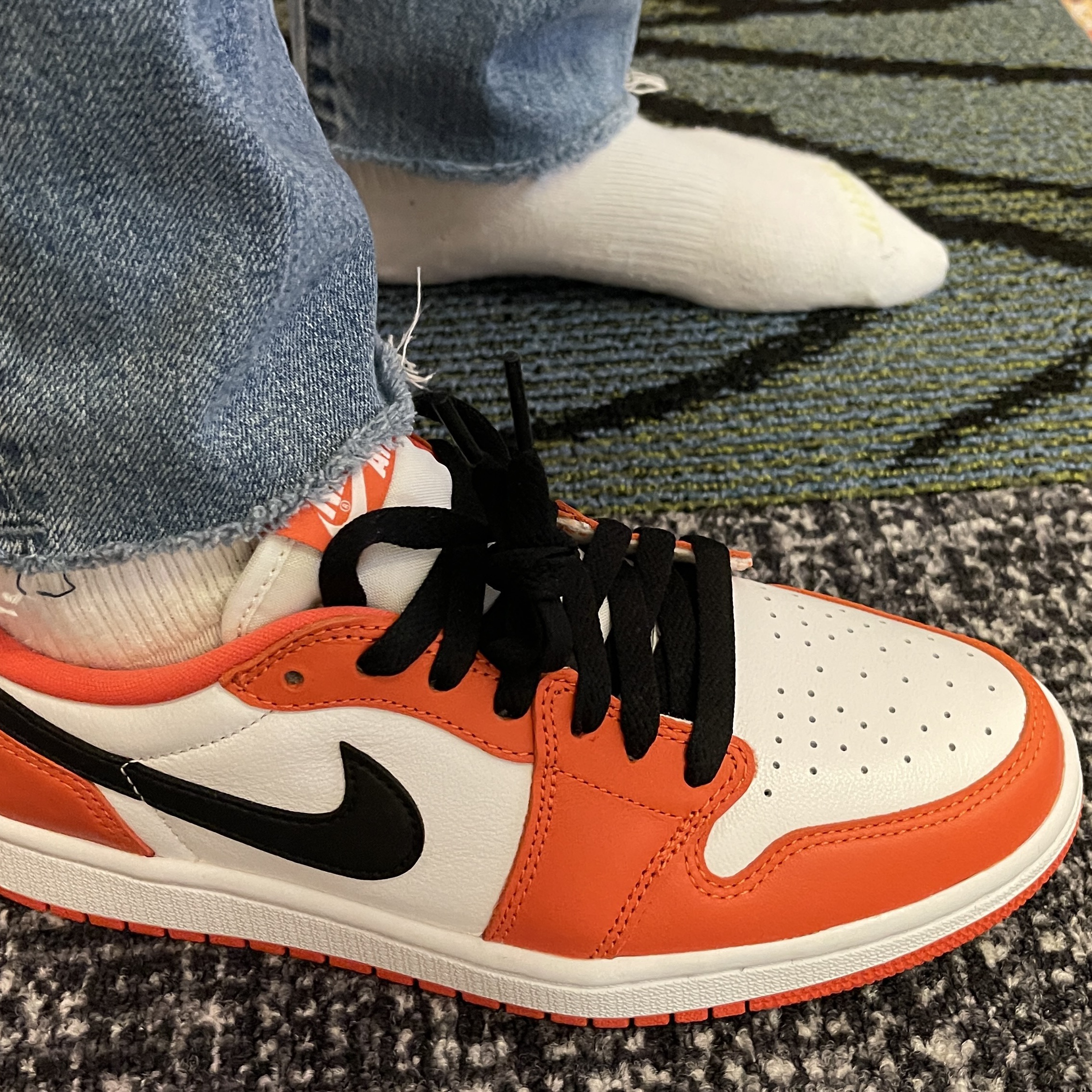 (W) Jordan 1 Low OG Starfish 착용 스타일 - 1