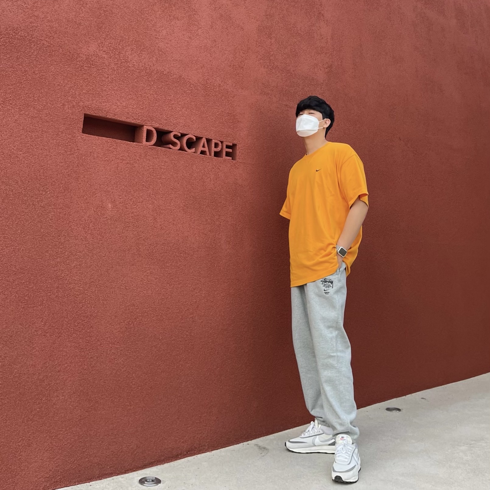 Nike x Sacai LDWaffle Summit White, Nike x Stussy NRG ZR Fleece Pants Heather Grey - US/EU 착용 스타일