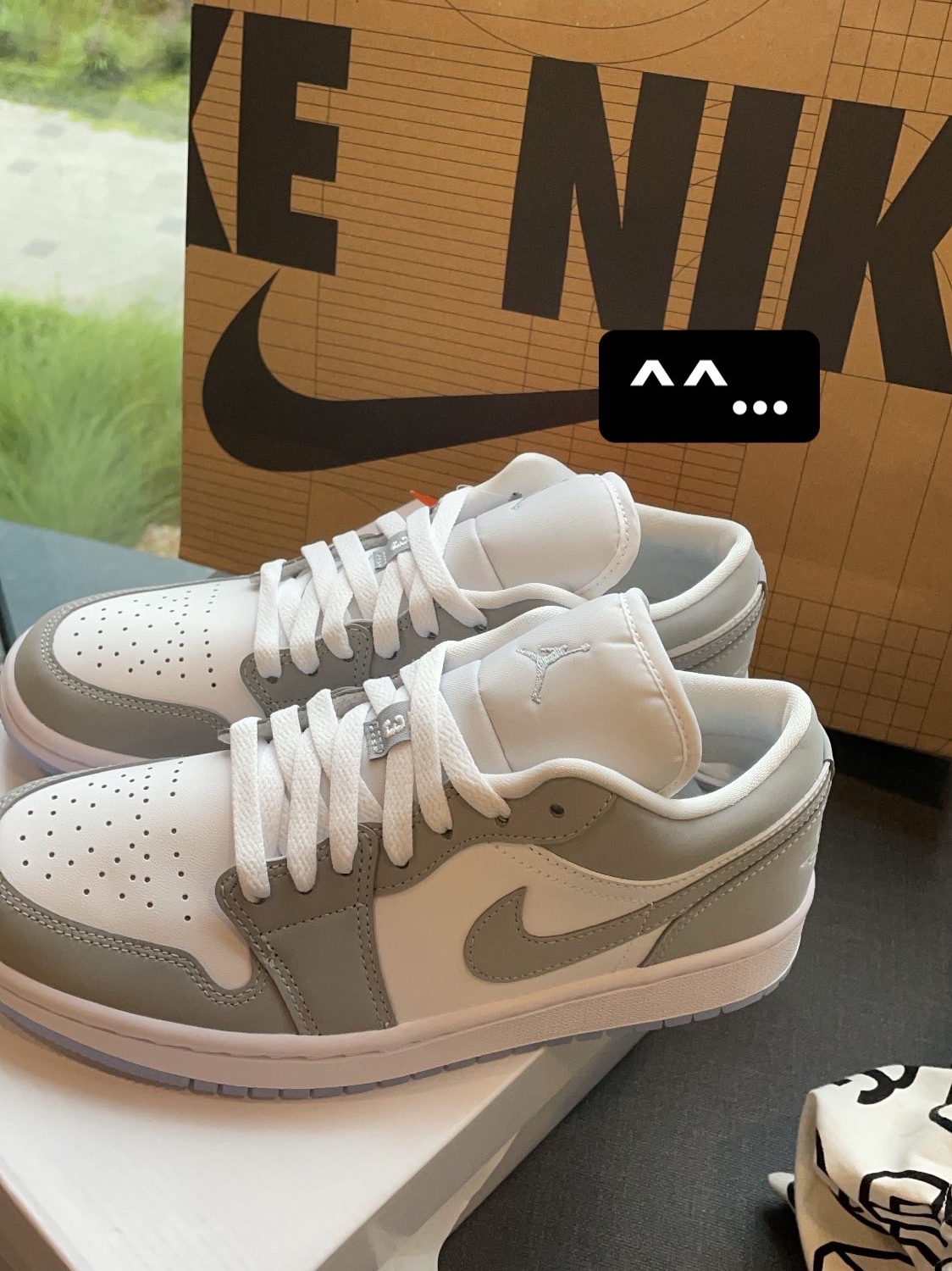 (W) Jordan 1 Low White Wolf Grey 착용 스타일 - 2