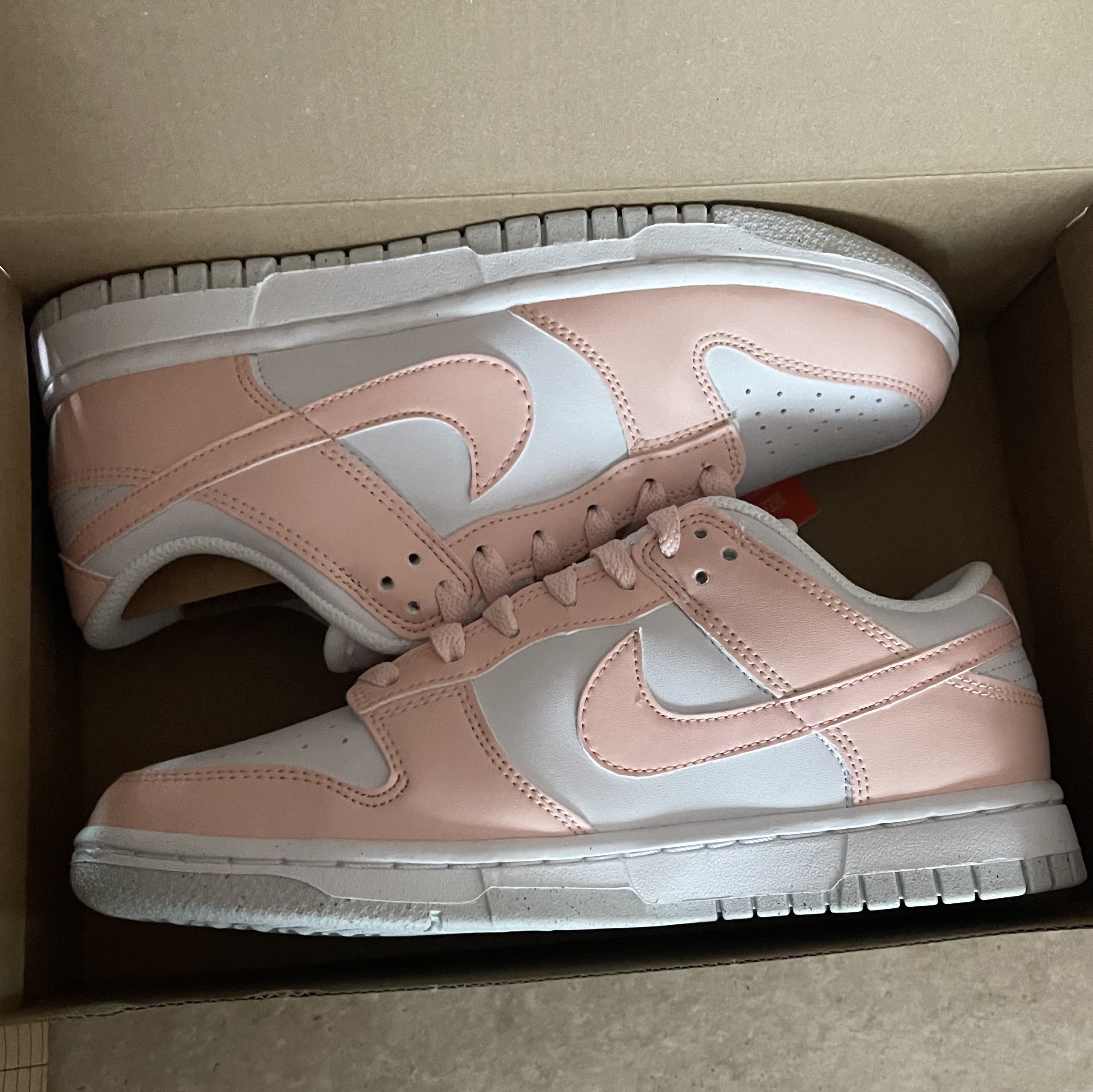 (W) Nike Dunk Low Next Nature Pale Coral 착용 스타일 - 3