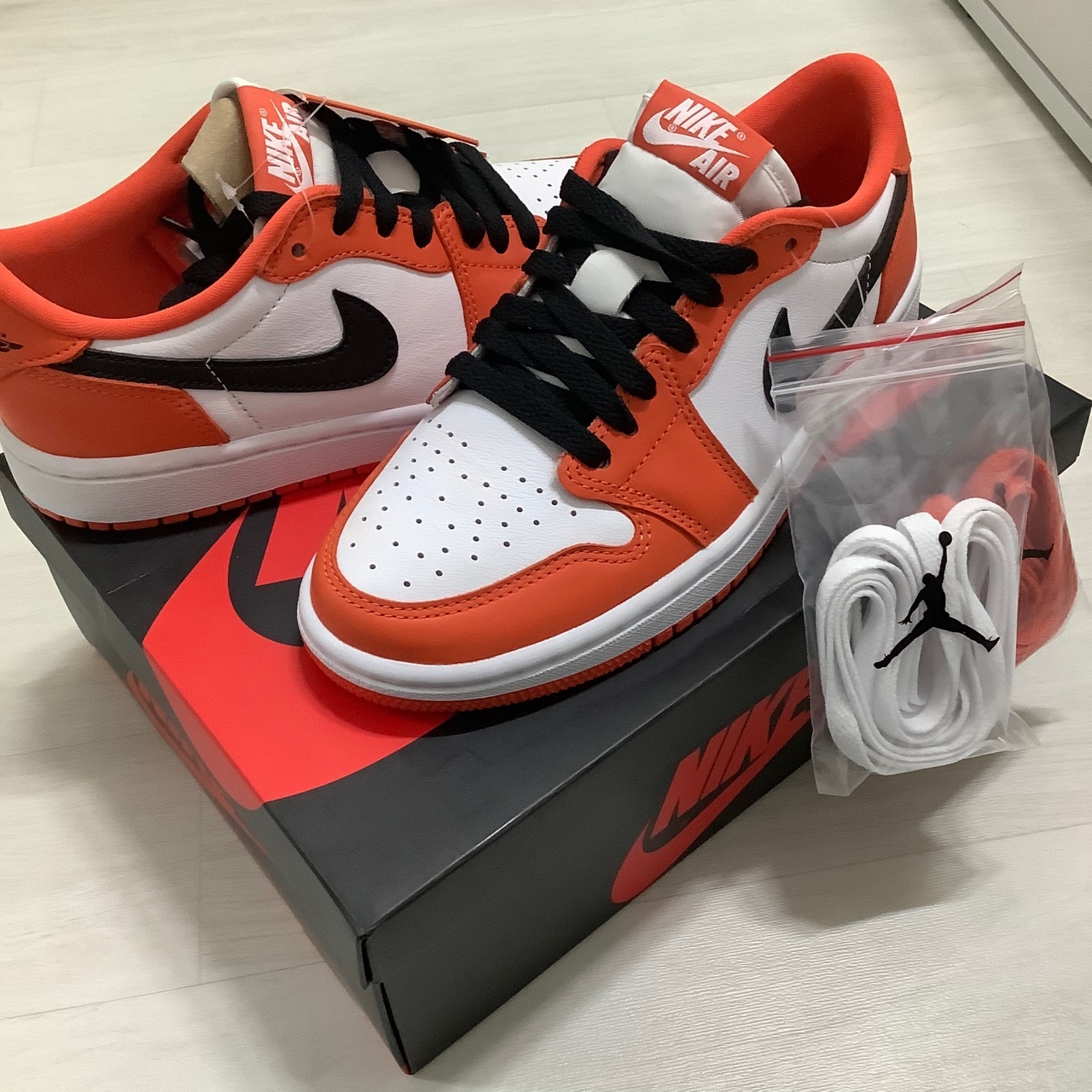 (W) Jordan 1 Low OG Starfish, Jordan 1 Low OG Starfish 착용 스타일