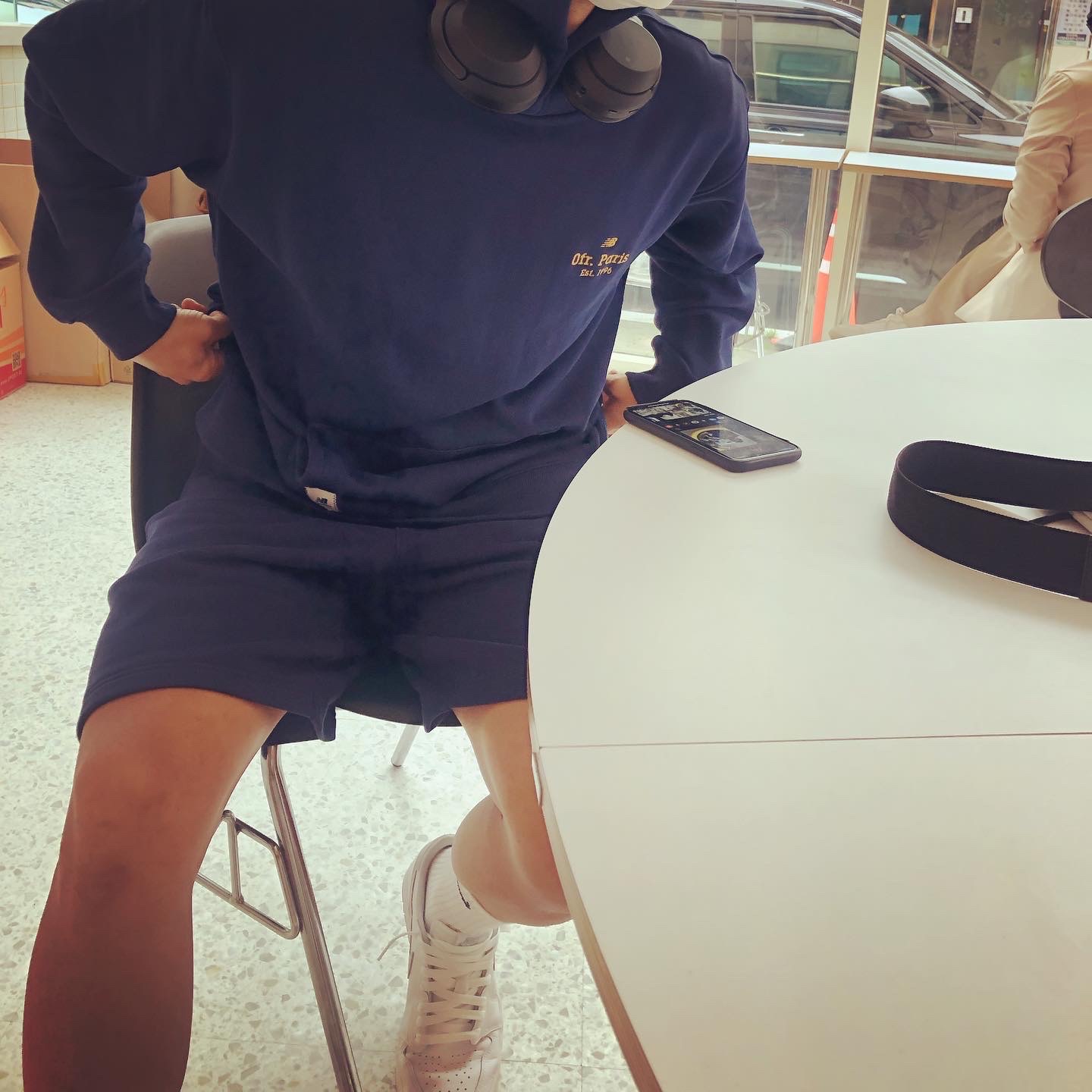 Jordan 1 Low OG Neutral Grey 착용 스타일 - 1