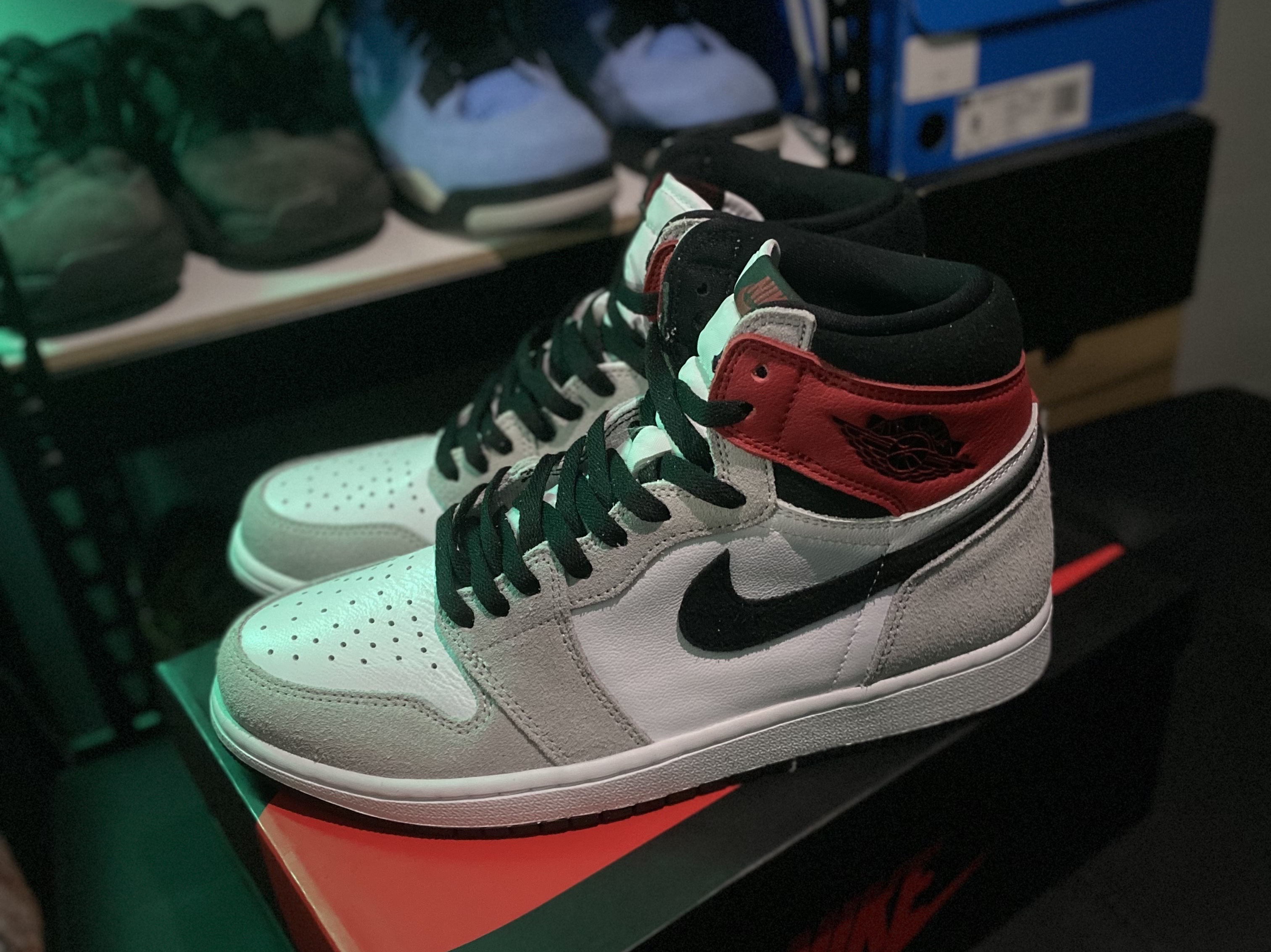 Jordan 1 Retro High OG Light Smoke Grey 착용 스타일