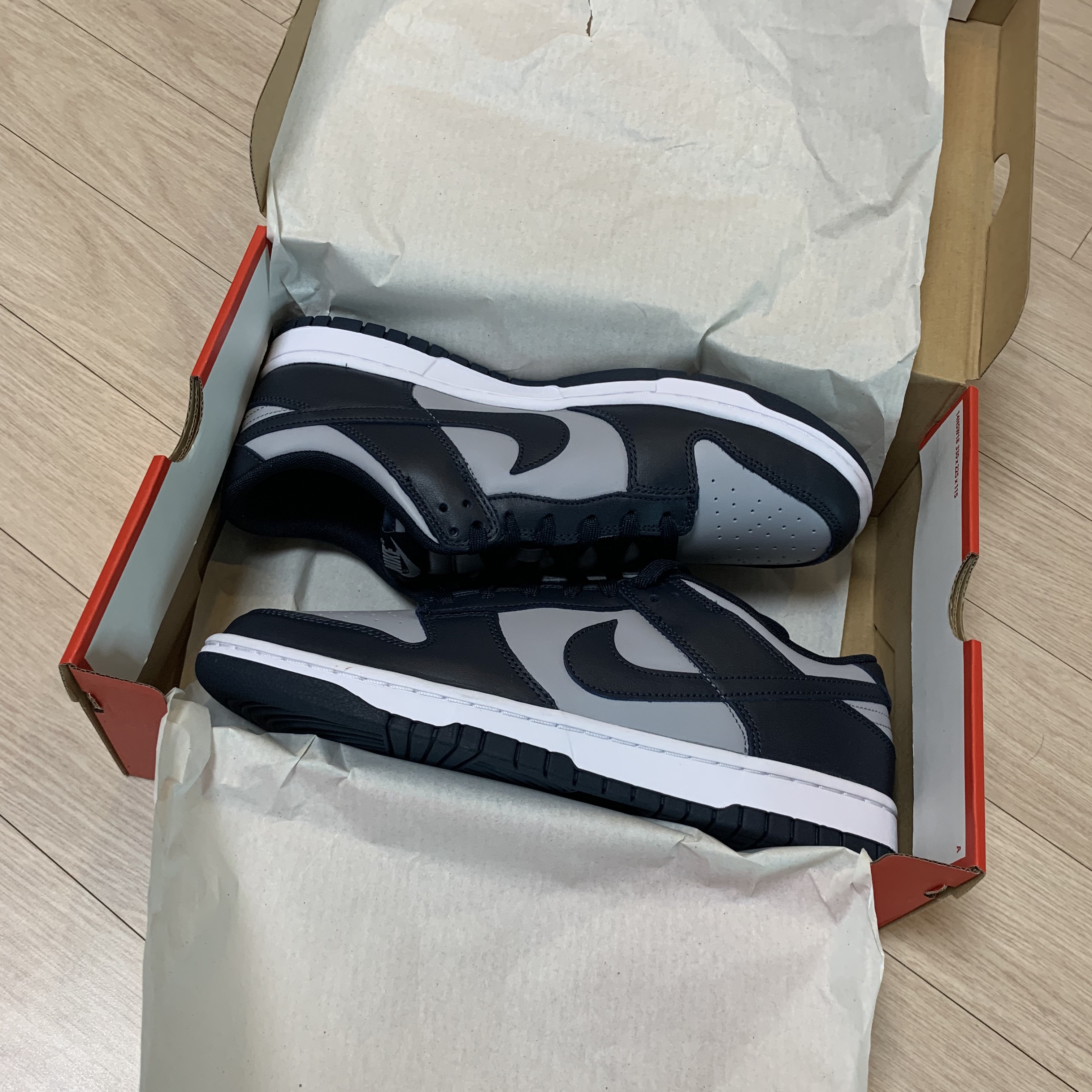 Nike Dunk Low Retro Championship Grey 착용 스타일 - 2