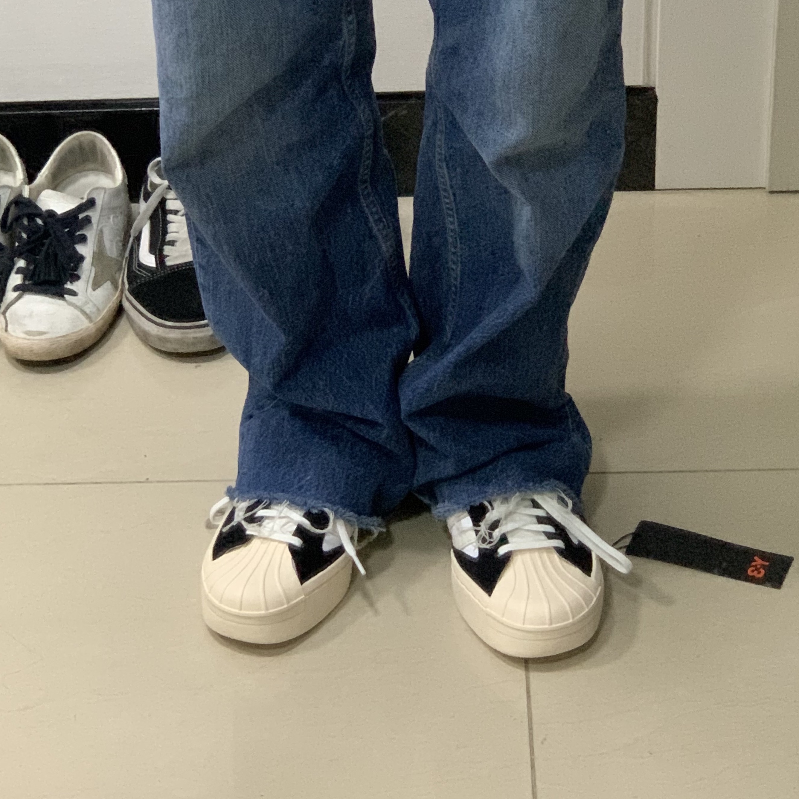 Y-3 Yohji Star Cloud White Bold Blue 착용 스타일 - 1