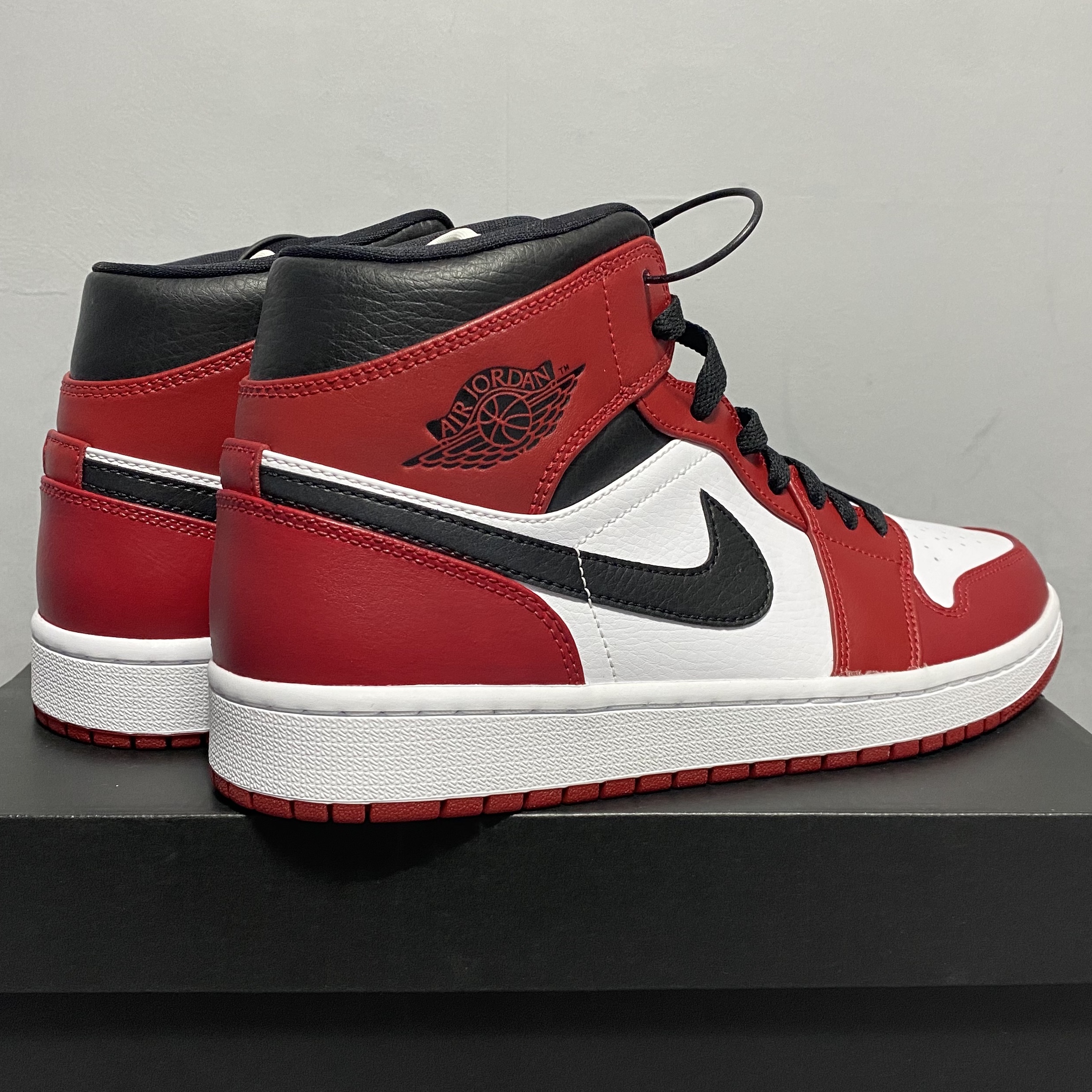 Jordan 1 Mid Chicago 2020 착용 스타일