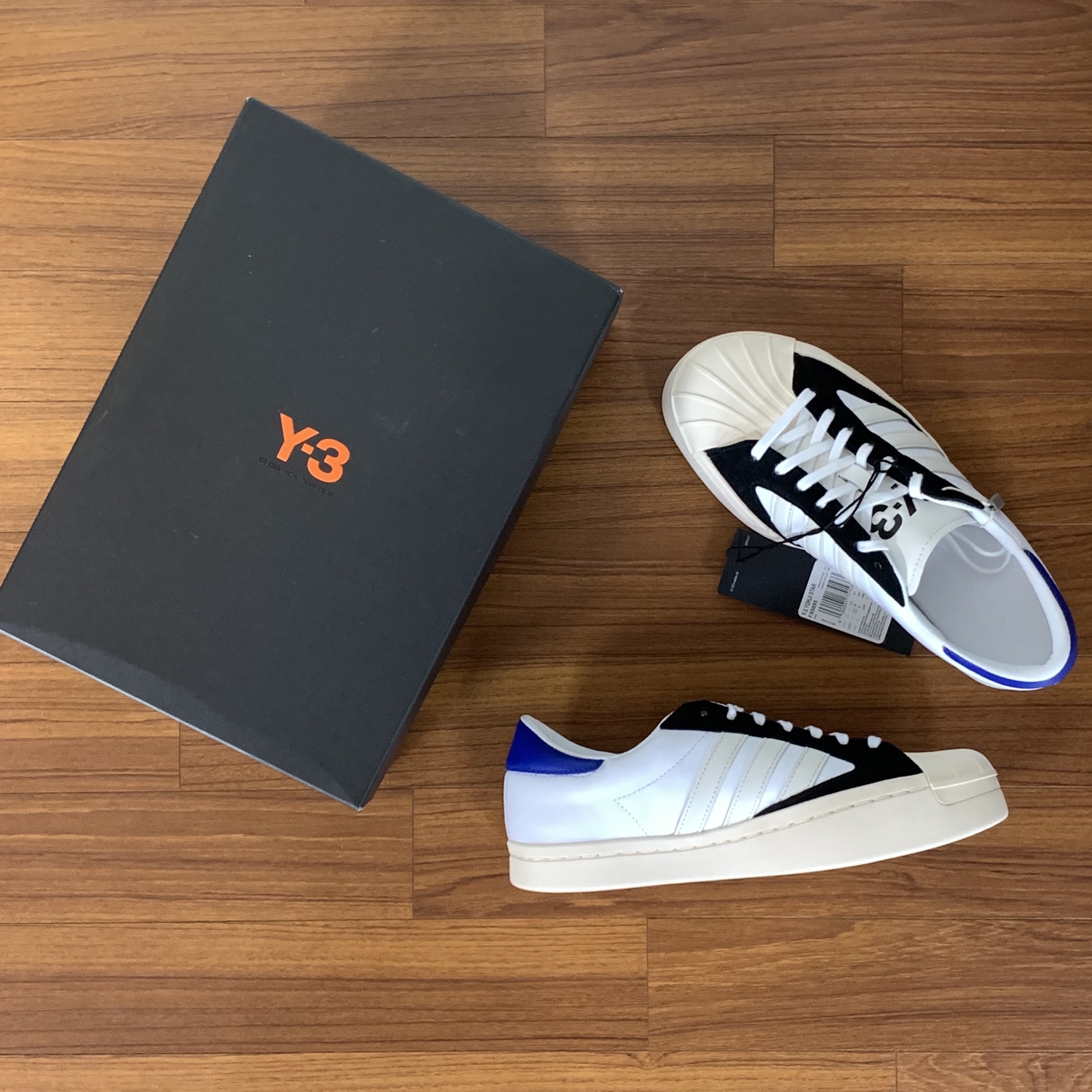 Y-3 Yohji Star Cloud White Bold Blue 착용 스타일 - 2