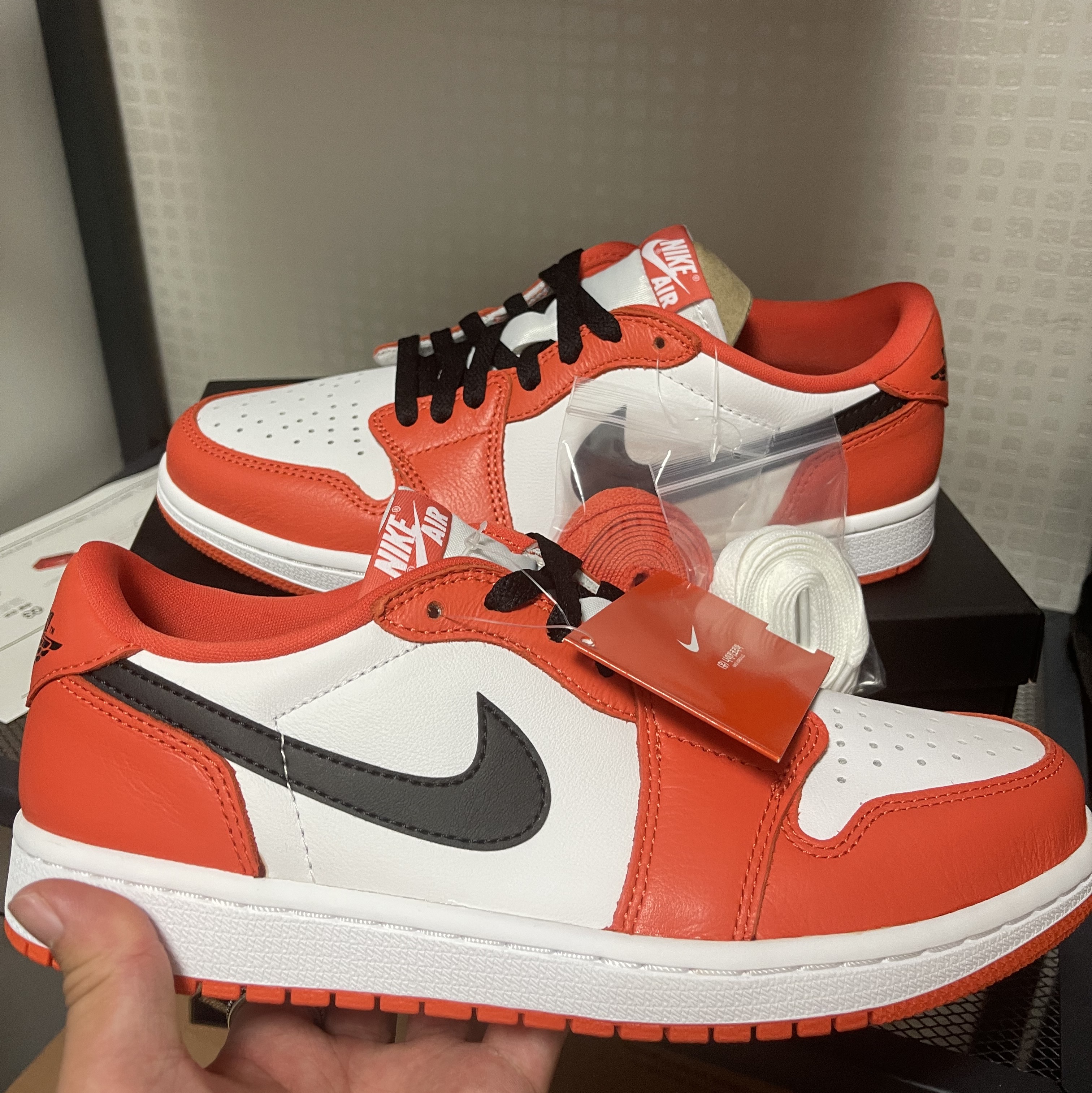 (W) Jordan 1 Low OG Starfish, Jordan 1 Low OG Starfish 착용 스타일