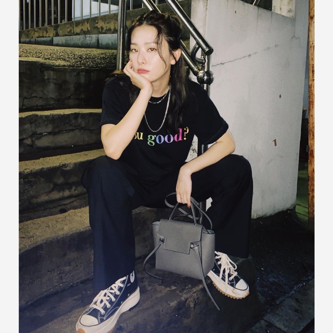 Converse x JW Anderson Run Star Hike Hi Black 착용 스타일 - 3