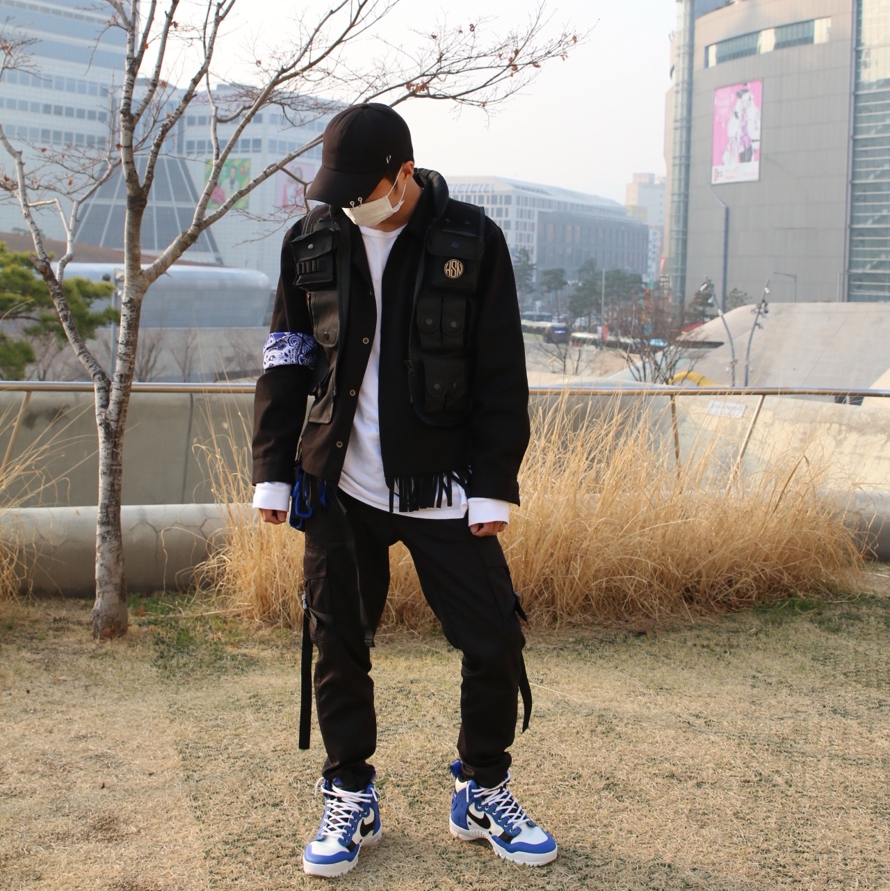 Nike x Undercover SFB Jungle Dunk White 착용 스타일 - 2
