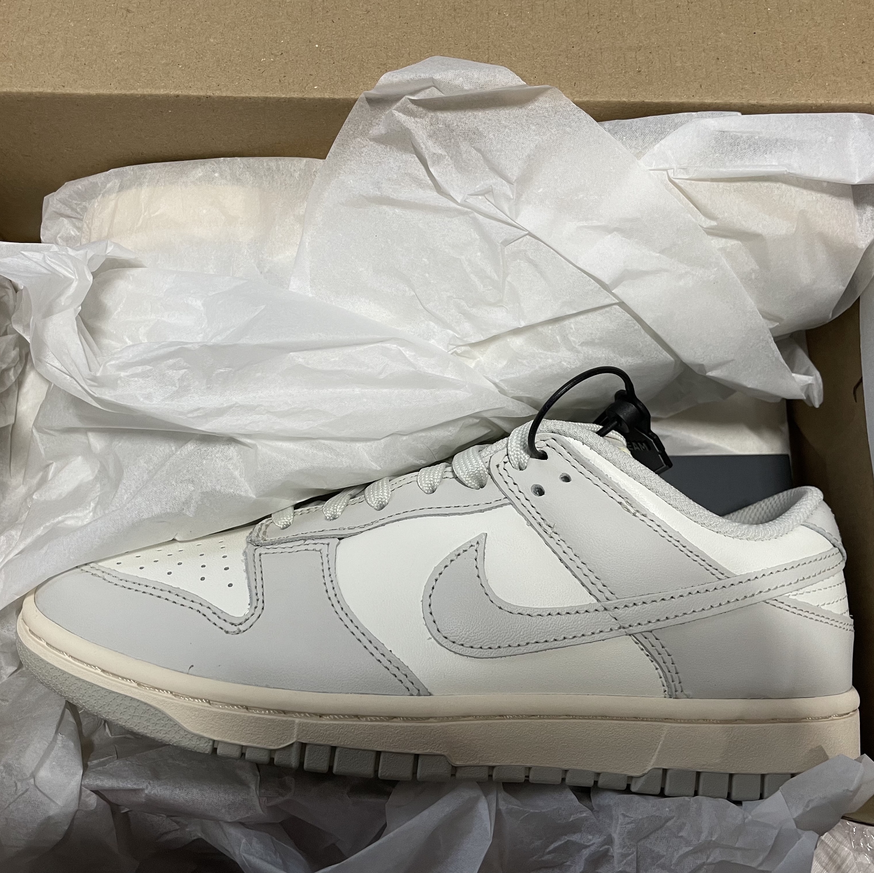 (W) Nike Dunk Low Light Bone 착용 스타일