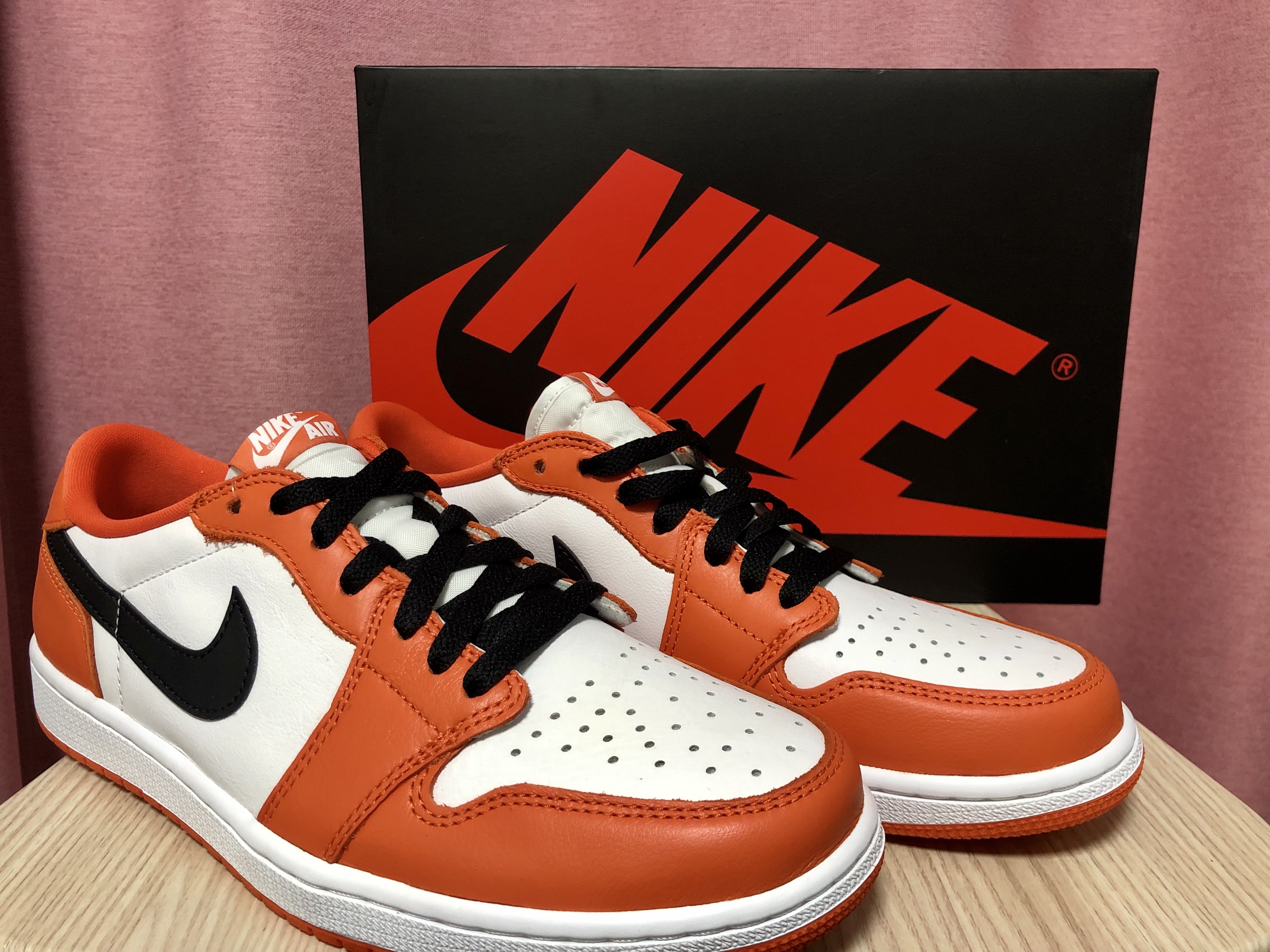 Jordan 1 Low OG Starfish 착용 스타일 - 2