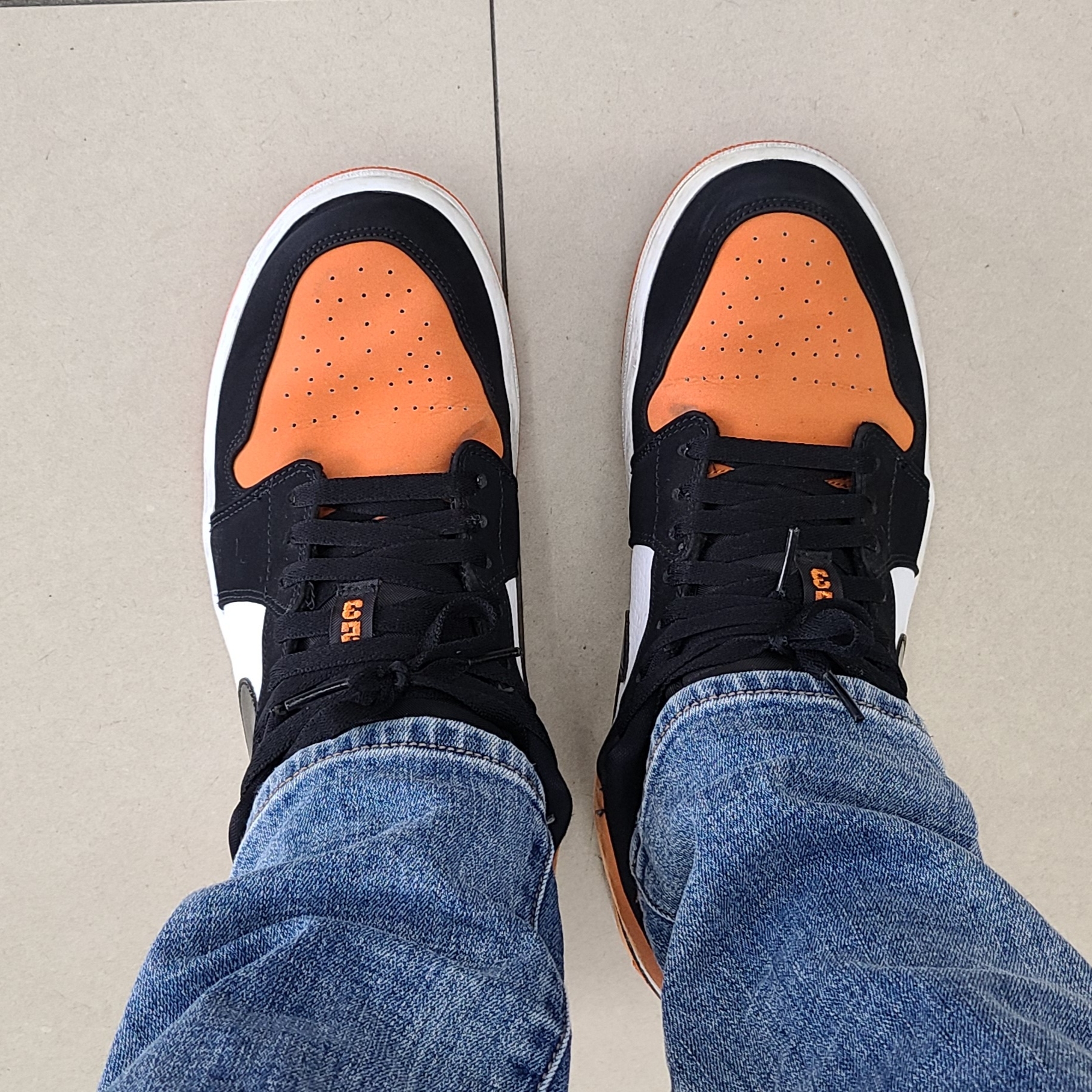 Jordan 1 Low Shattered Backboard 착용 스타일 - 1