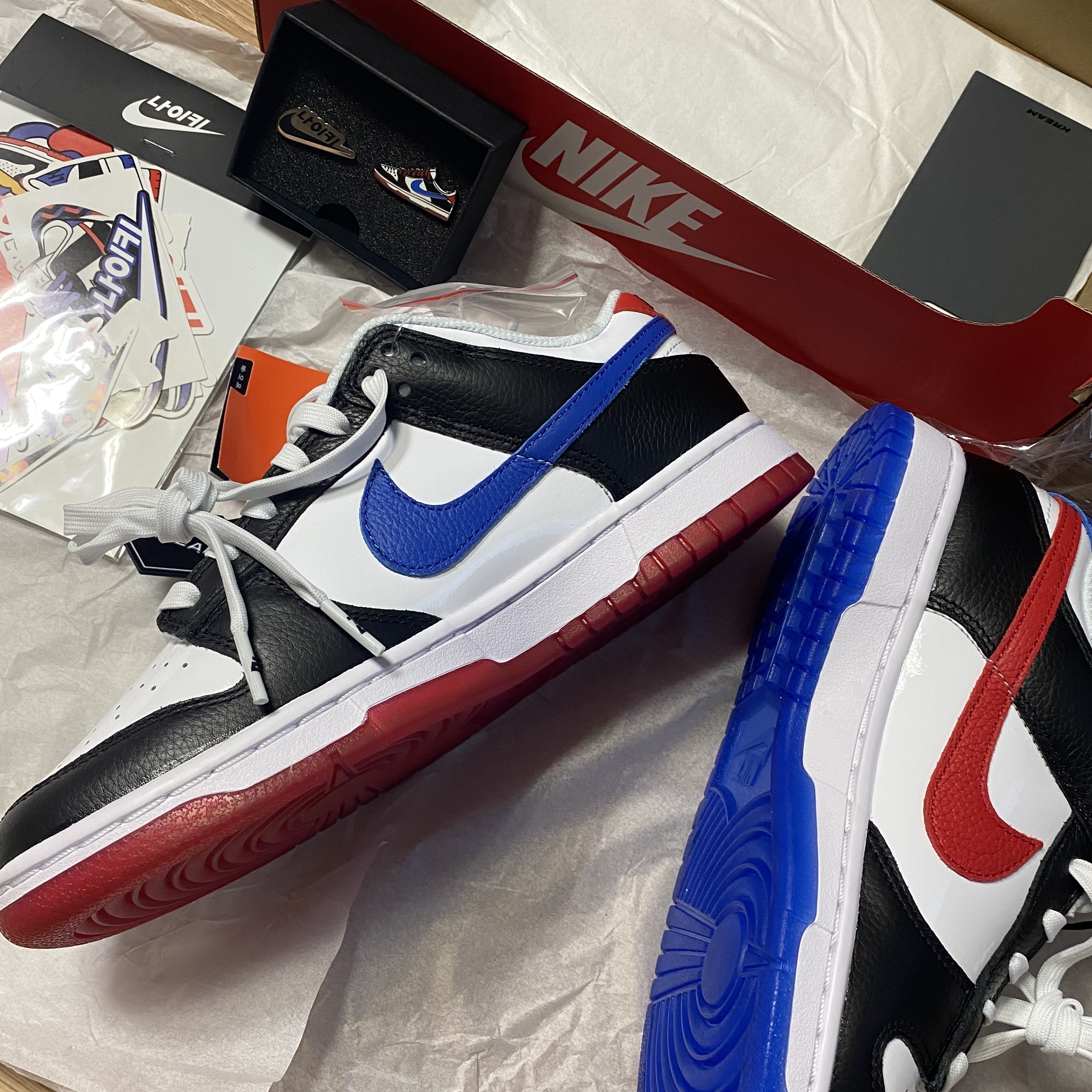 Nike Dunk Low SE Seoul (With Special Gift) 착용 스타일