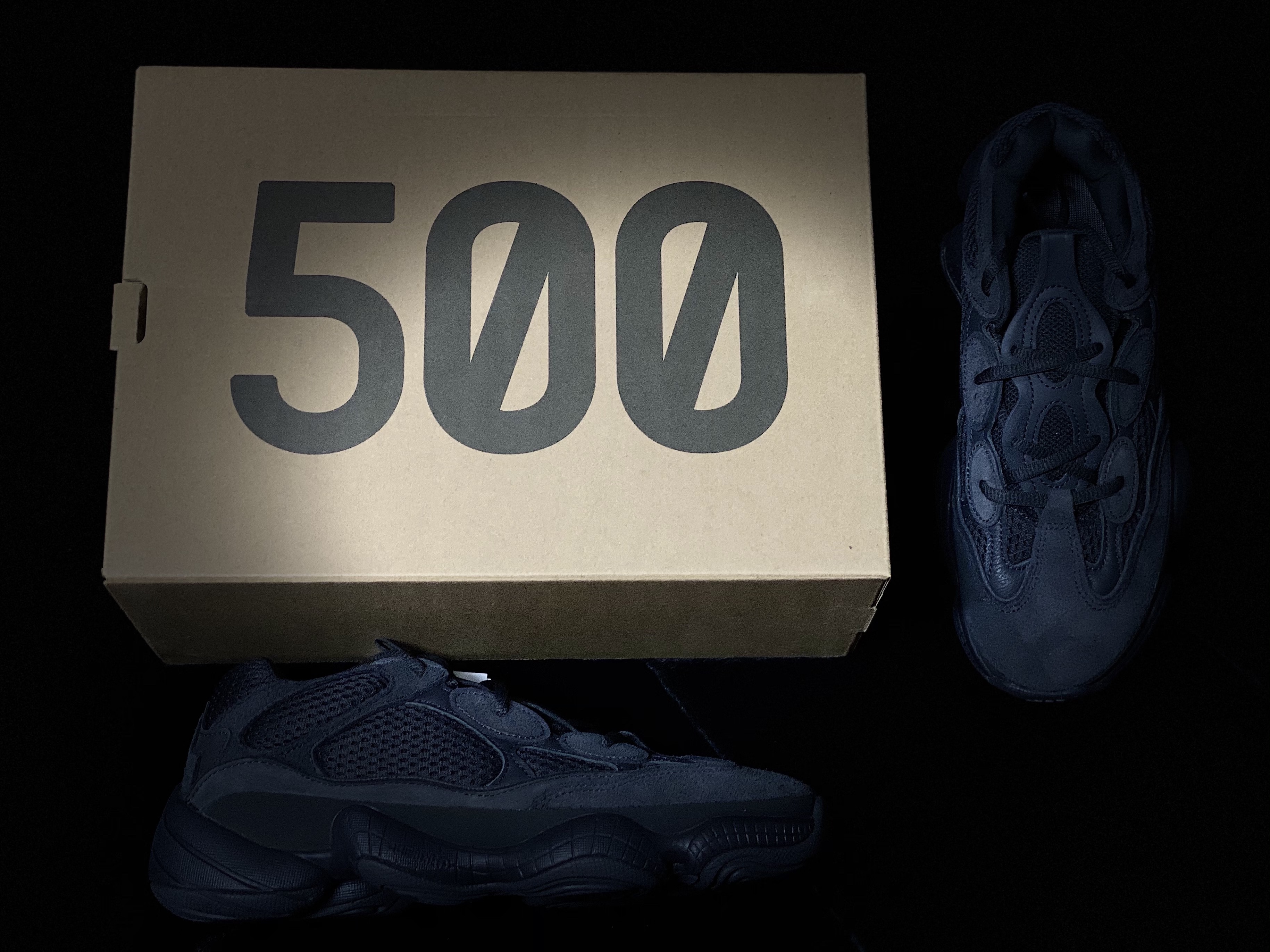 Adidas Yeezy 500 Utility Black 2018/2020 착용 스타일 - 5