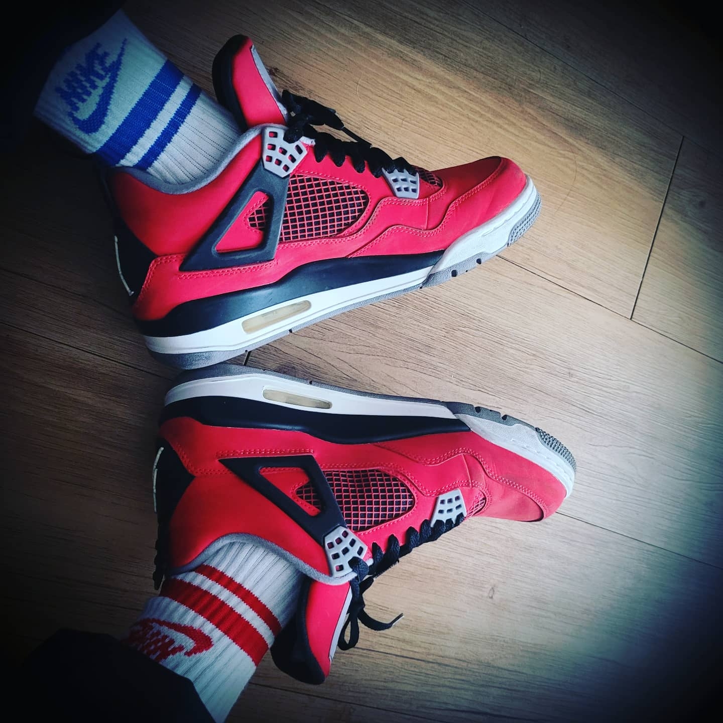 Jordan 4 Retro Toro Bravo 착용 스타일 - 1